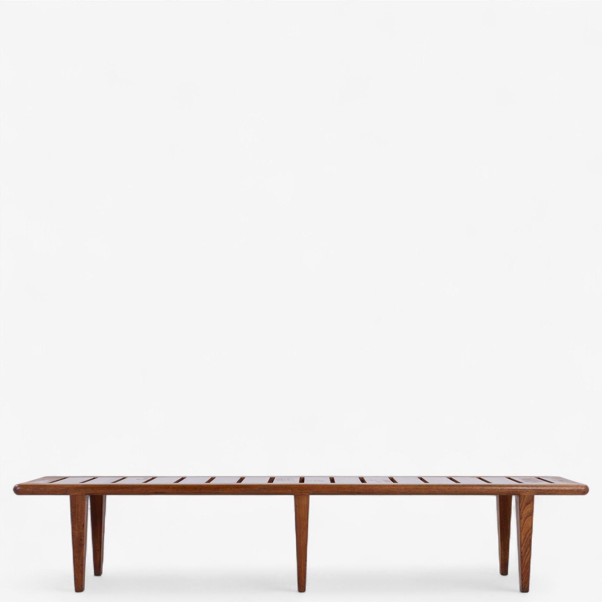 Mid-Century moderno JH 574 - Bench in solid teak by Hans J. Wegner in vendita