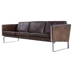 JH 803 - Sofa in original leather by Hans J. Wegner