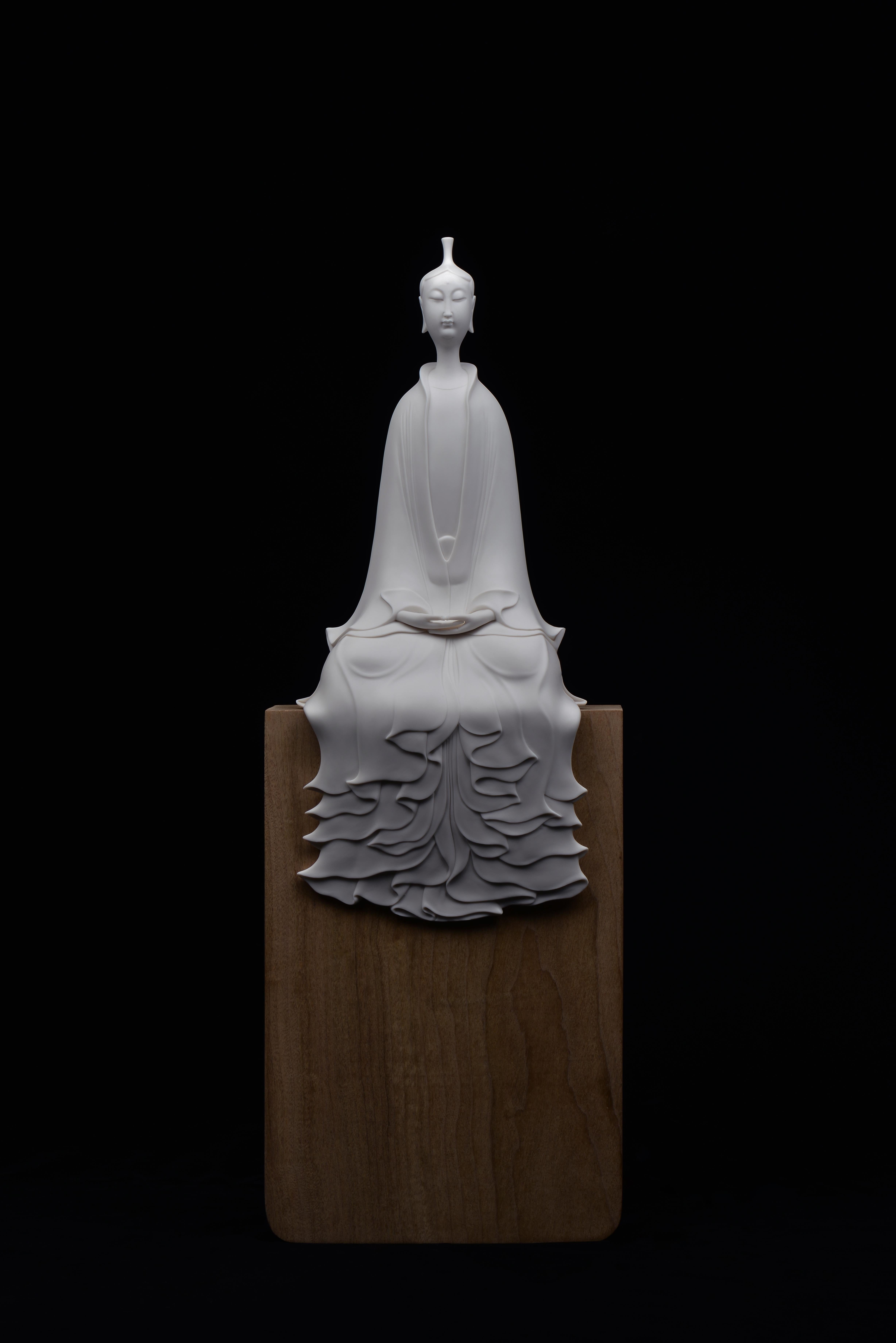 JIANG SHENG Figurative Sculpture - Updo Avalokitesvara in Meditation