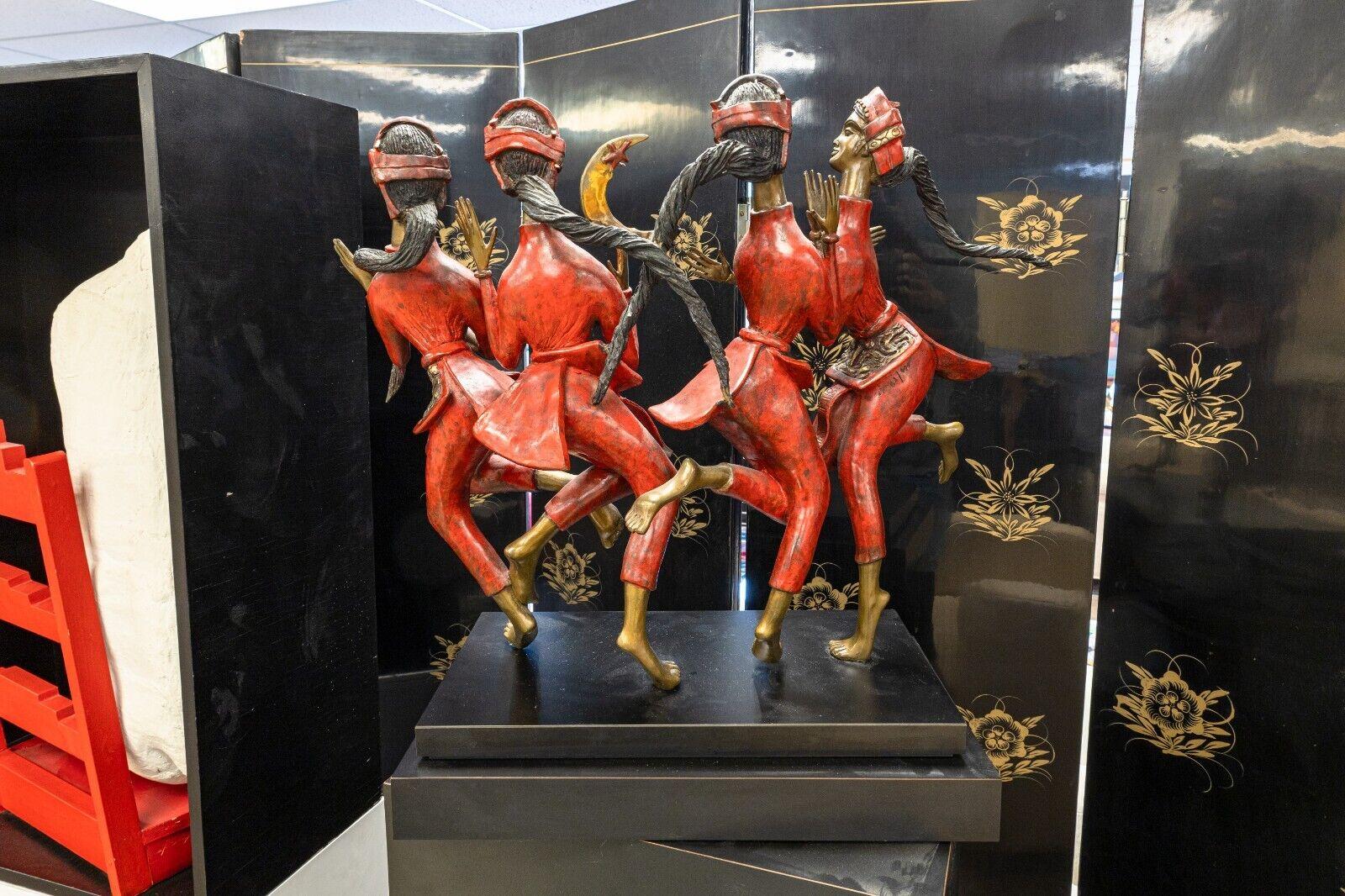 Jiang Tie Feng Scultura in bronzo Danza al chiaro di luna in vendita 2