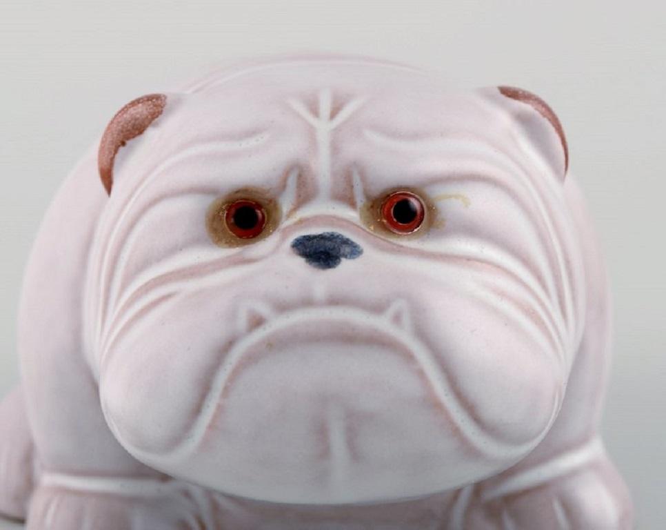 Jie Ceramics, Sweden, Bulldog in Hand-Painted Glazed Ceramics In Excellent Condition In Copenhagen, DK