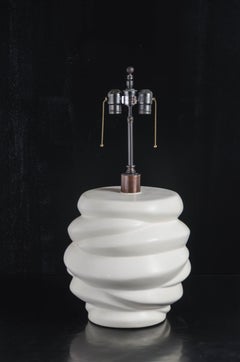 Lámpara Jie Jarlet, laca crema de Robert Kuo, hecha a mano, edición limitada