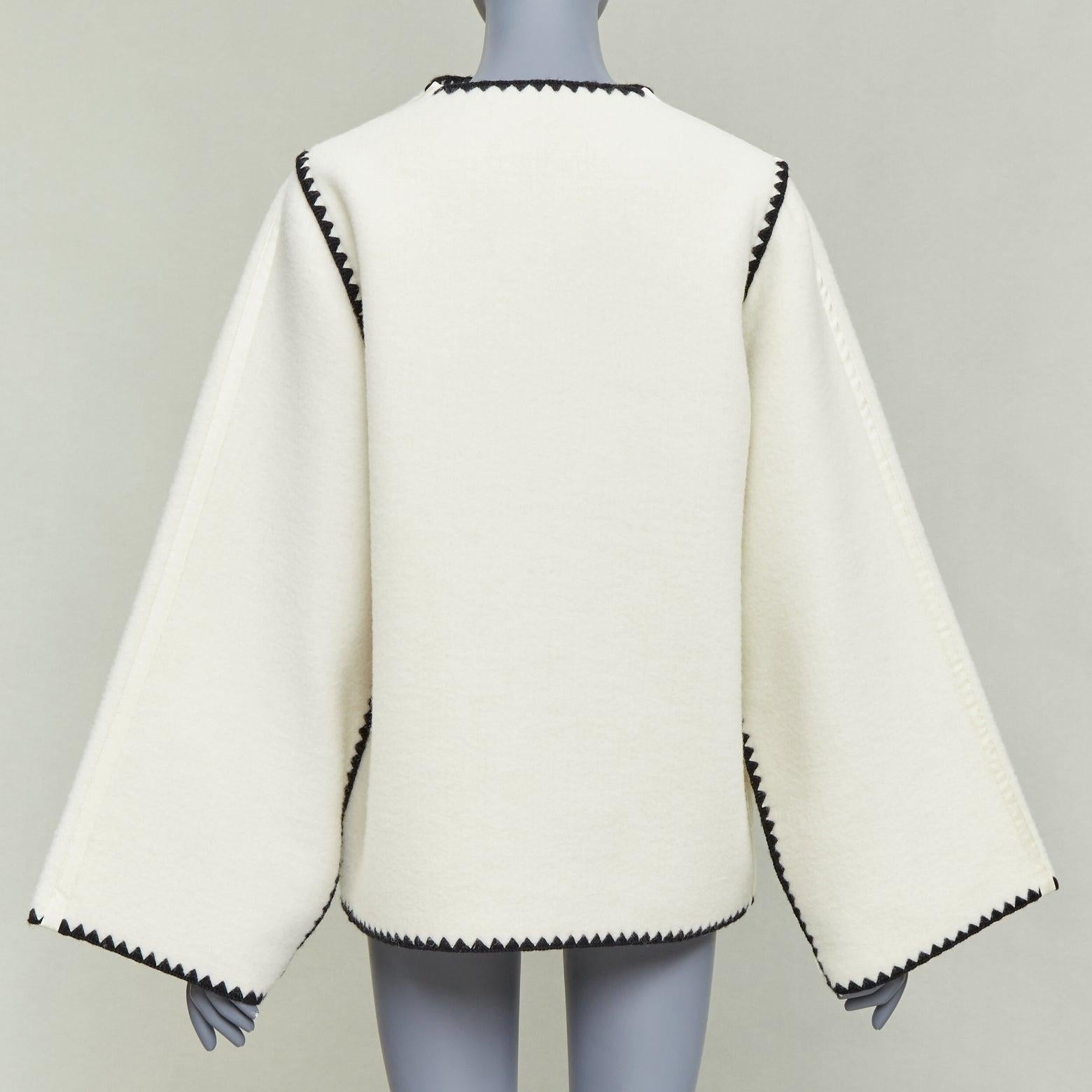 JIL SANDER 2019 Runway cream llama blend scalloped trim wide sleeve coat FR34 XS in vendita 1