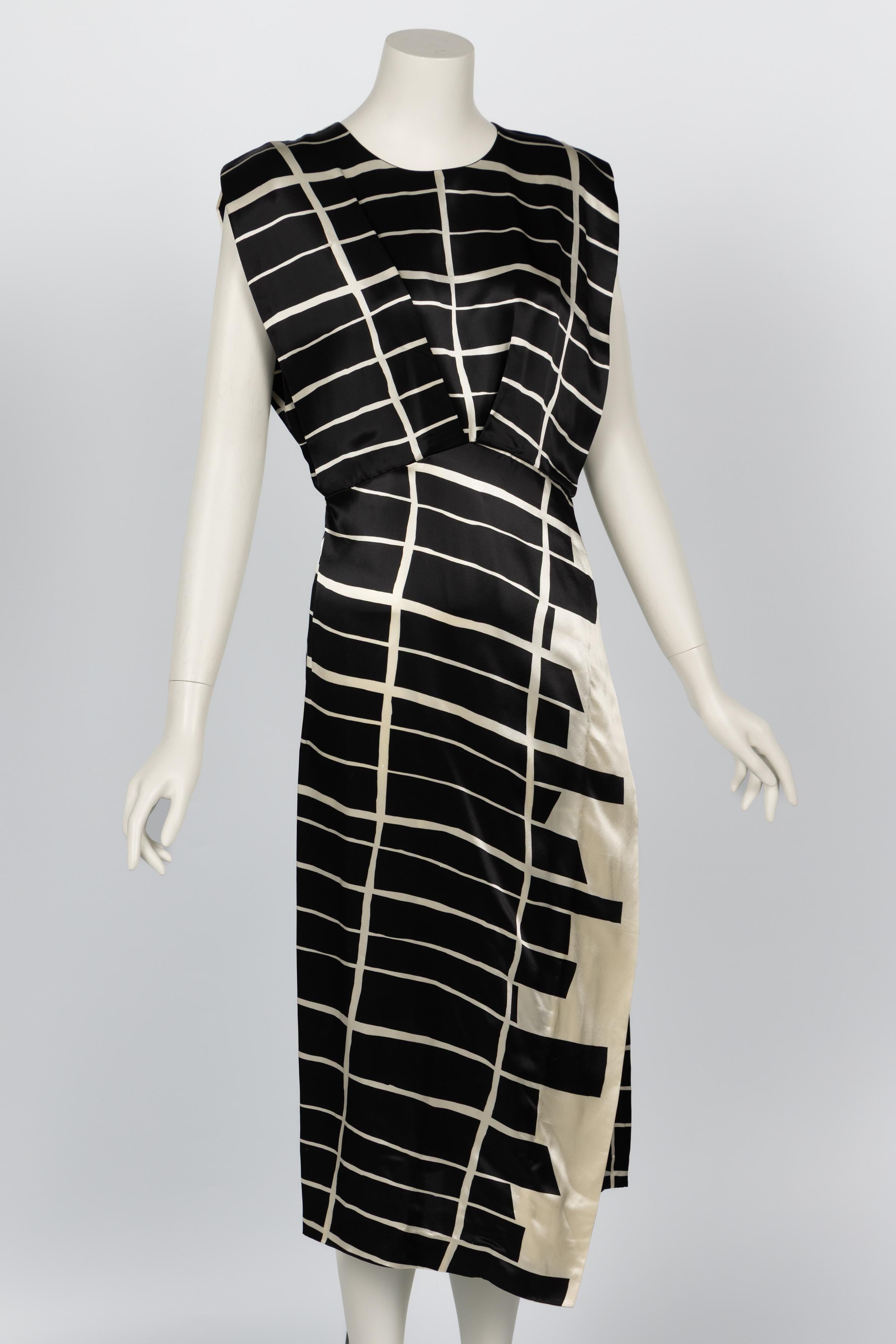 Noir Robe noire et ivoire à imprimé quadrillé architectural de Jil Sander, années 2010 en vente