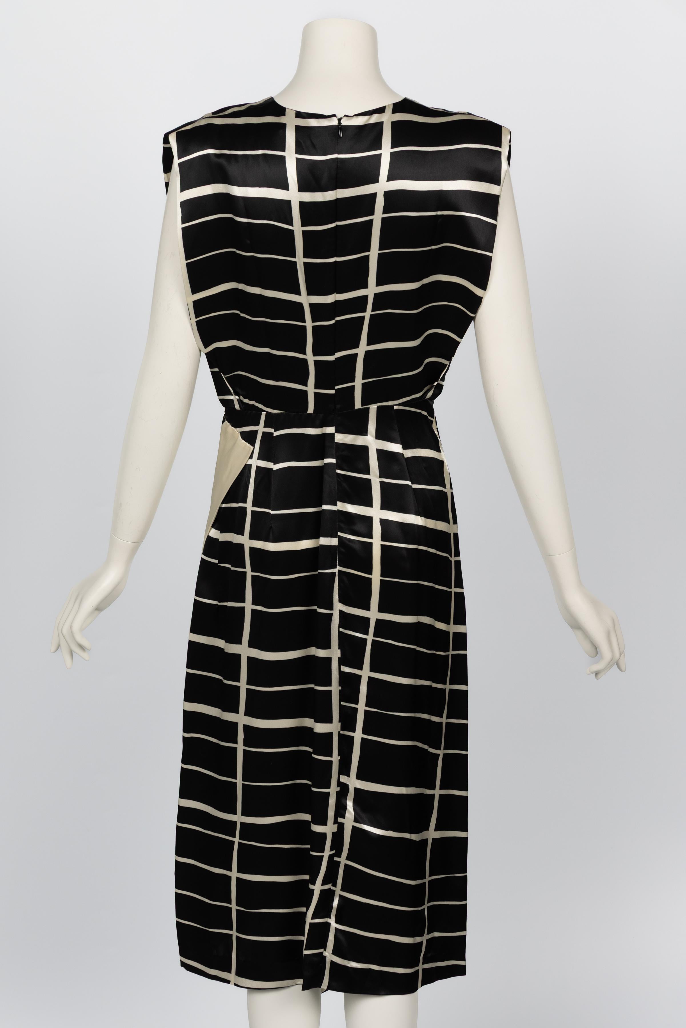 Robe noire et ivoire à imprimé quadrillé architectural de Jil Sander, années 2010 Pour femmes en vente