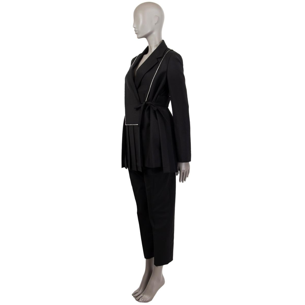 Black JIL SANDER black wool & mohair PLEATED WHITE TRIM Blazer Jacket 36 S For Sale