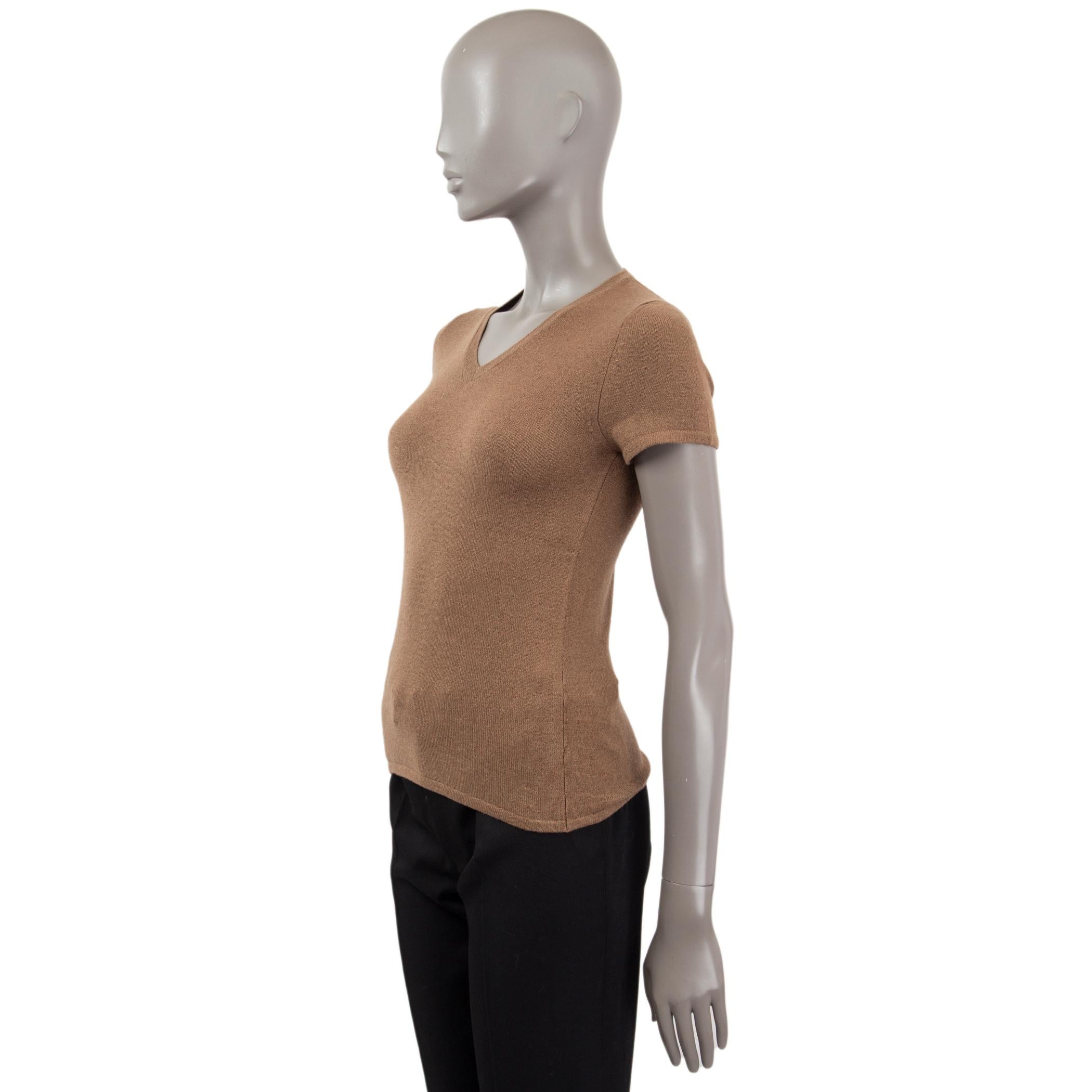 JIL SANDER brown cashmere Short Sleeve V-Neck Sweater 36 S In Excellent Condition For Sale In Zürich, CH