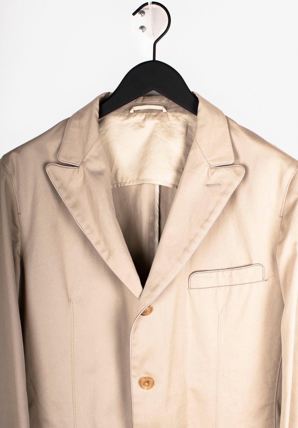 Consultez mes autres annonces. A beaucoup d'autres vêtements de marque à vendre. Ouvert à toutes les offres.
L'article mis en vente est 100% authentique Jil Sander Casual Blazer Men Jacket, VINU0
Couleur : crème/sable
(La couleur réelle peut varier