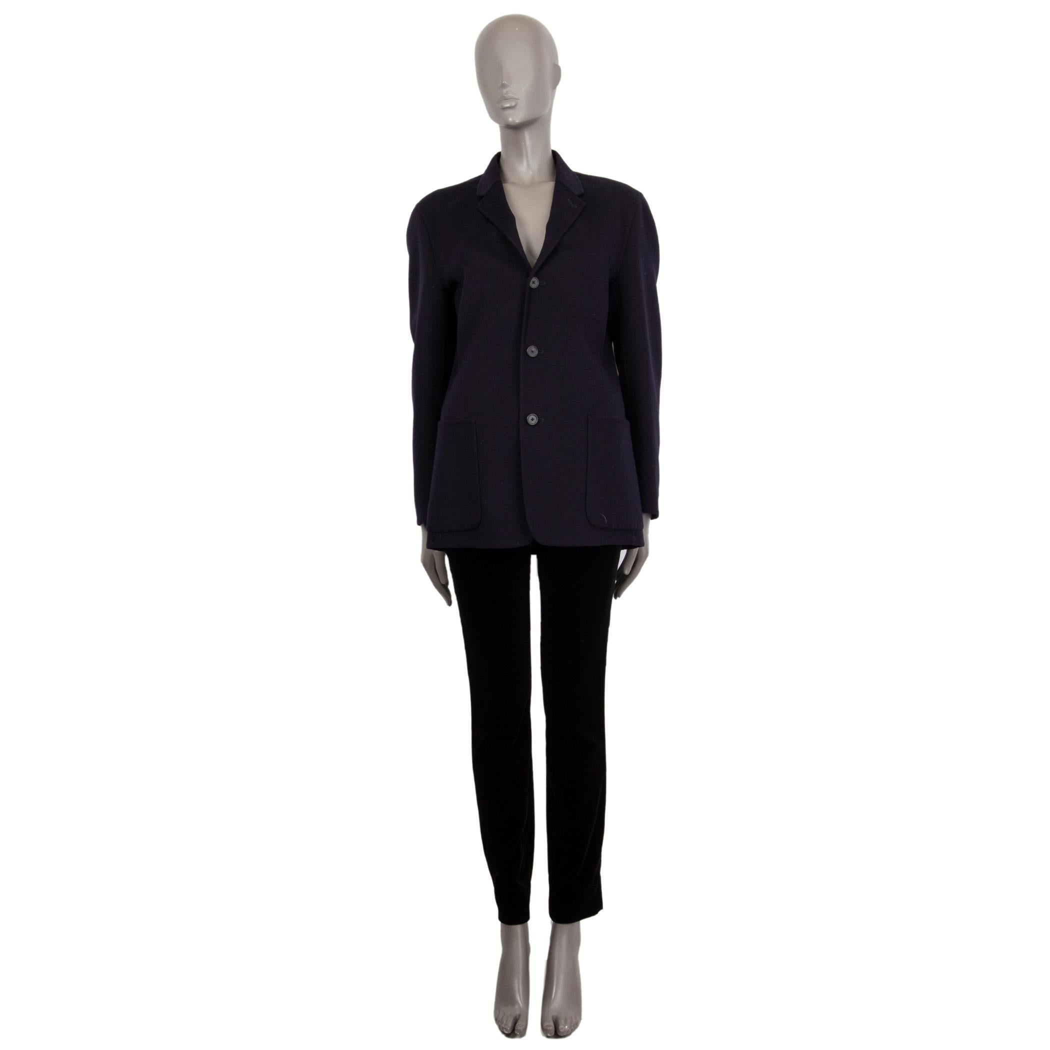 100% authentic Jil Sander thre-button blazer midnight-blue soft double-face wool (90%) and cashmere (10%). Two big front pockets. Partially lined in midnight-blue cupro (100%) with an inside chest pocket. Has been worn and is in excellent