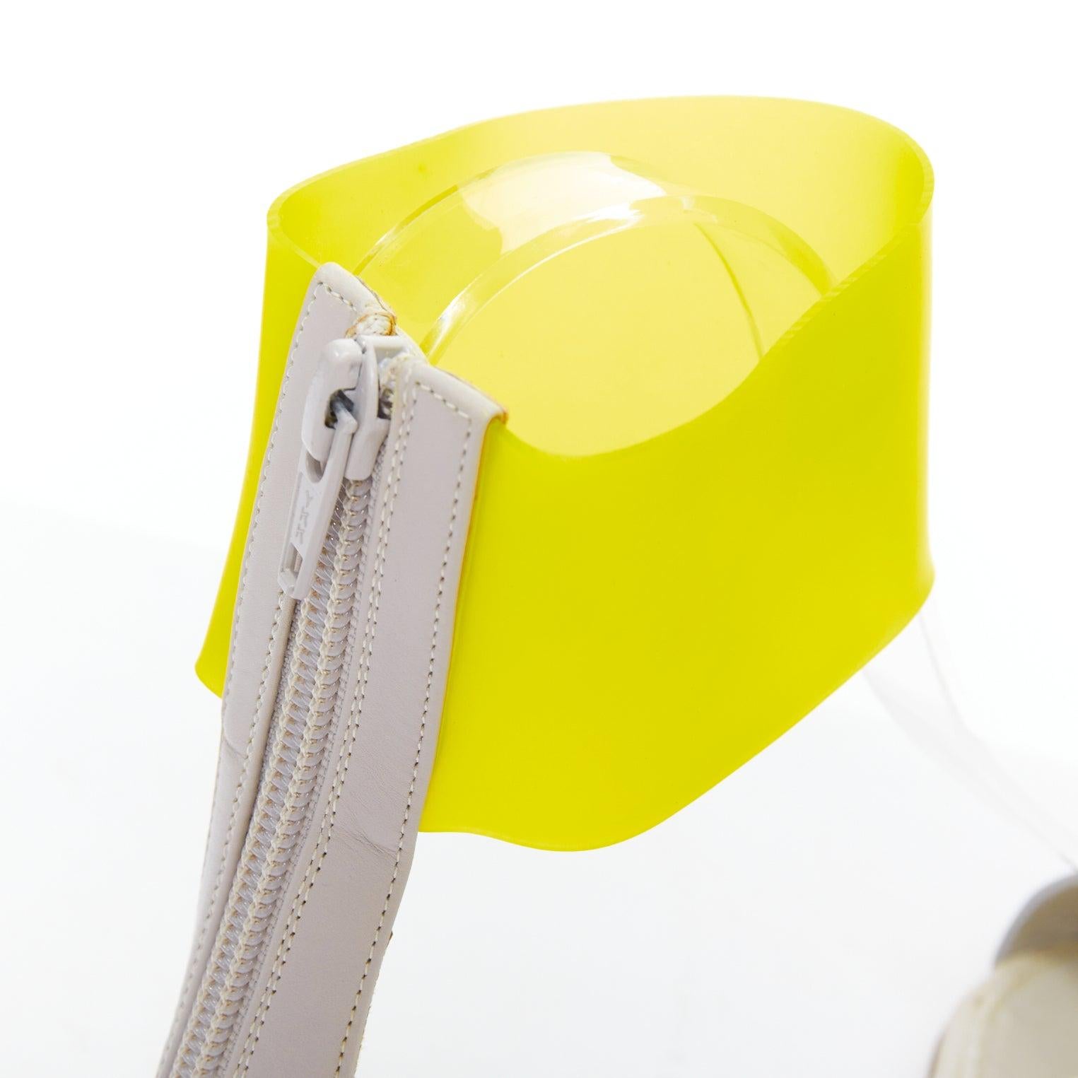 JIL SANDER sandali piatti in pelle grigia con cinturino alla caviglia giallo neon EU37 in vendita 3