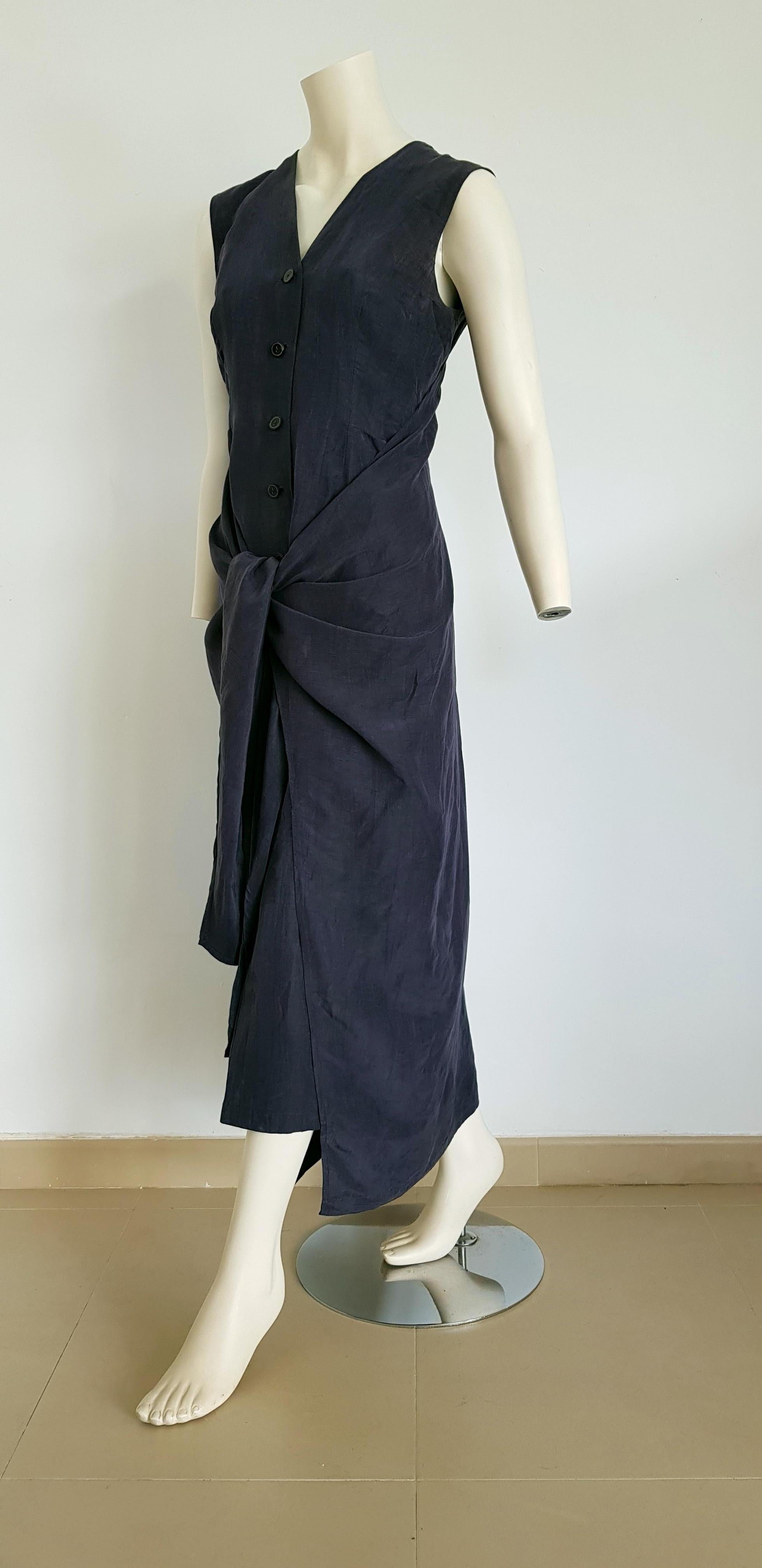 JIL SANDER blue silk linen dress, with bow front or back - Unworn, New.

SIZE: equivalent to about Small / Medium, please review approx measurements as follows in cm: lenght 133, chest underarm to underarm 46, bust circumference 90, shoulder from
