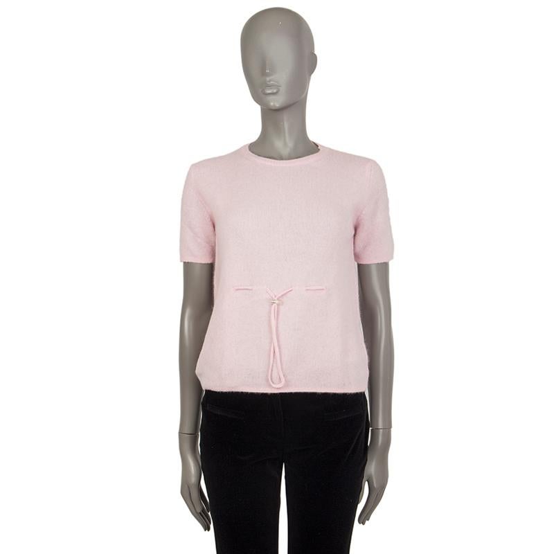 100% authentic Jil Sander sweater in rose pastel cashmere (100%) with a v-neck, short sleeves and a draw-string around the waist. Unlined. Has been worn and is in excellent condition.

Measurements
Tag Size	38
Size	M
Shoulder Width	35cm