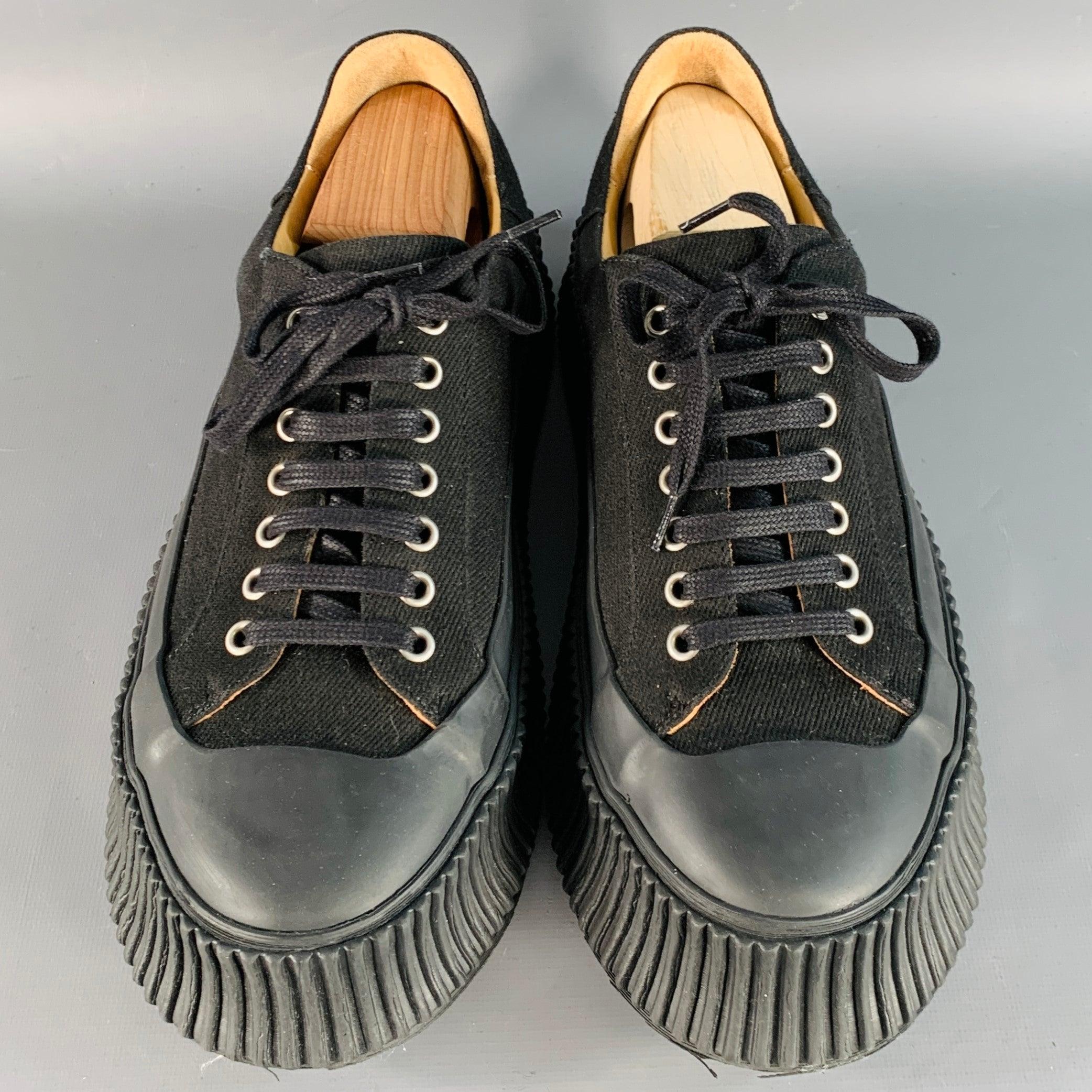 Jil Sander taglia 9 Scarpe da ginnastica in tela nera con suola in crêpe In condizioni ottime in vendita a San Francisco, CA