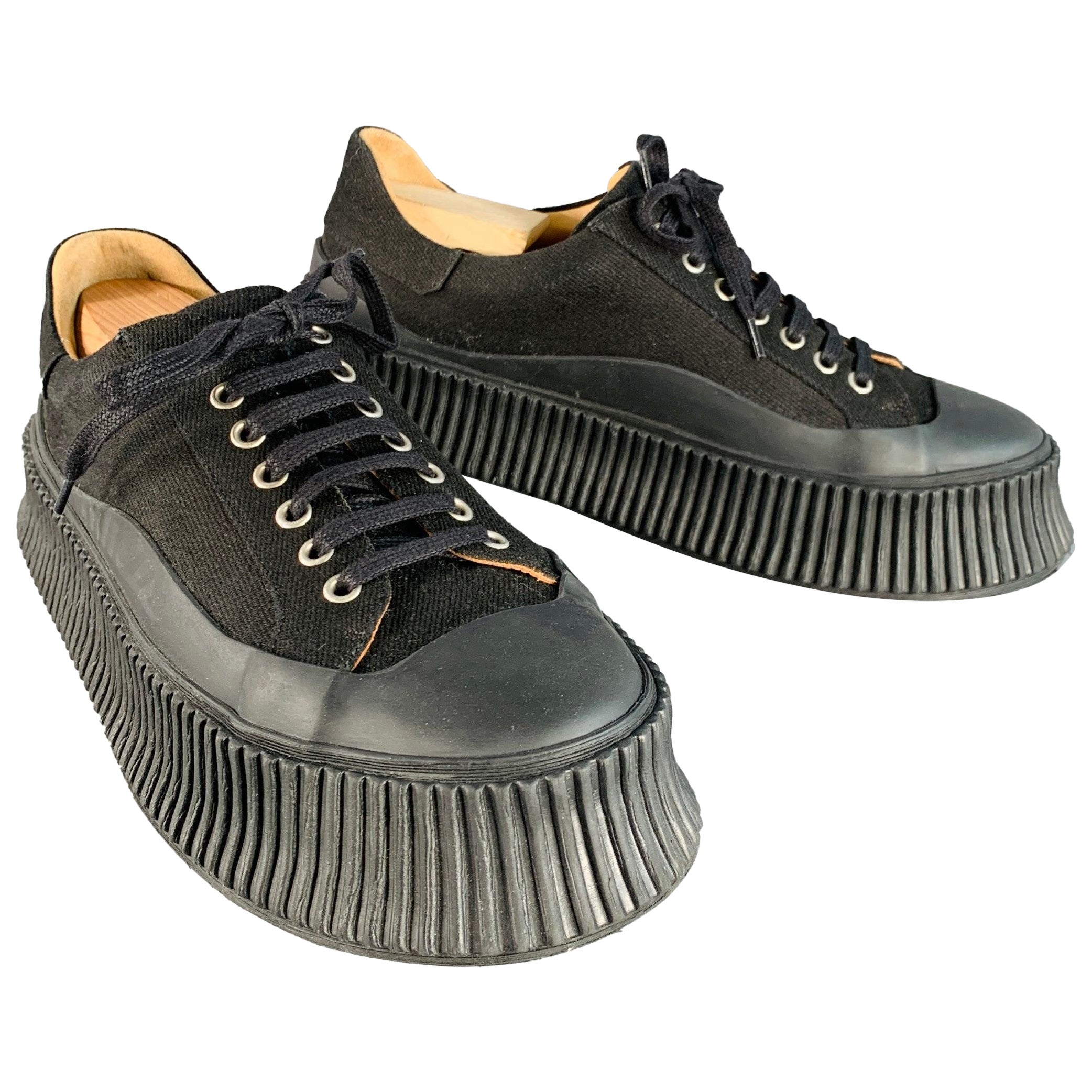 Jil Sander taglia 9 Scarpe da ginnastica in tela nera con suola in crêpe in vendita