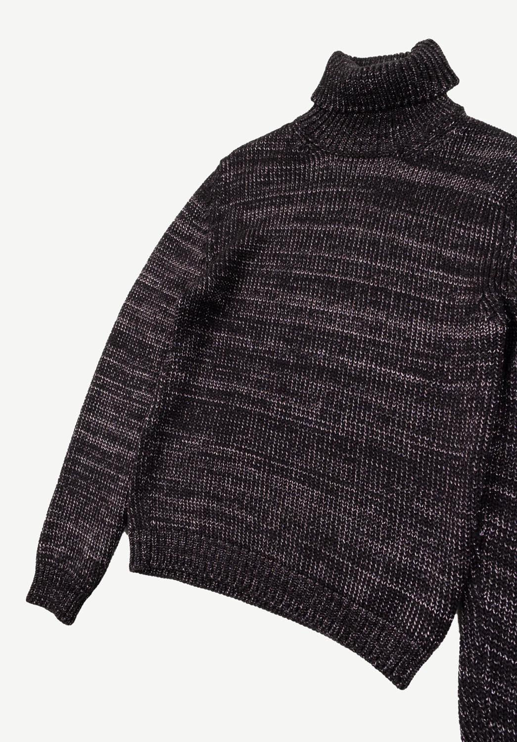 Item for sale is 100% genuine Jil Sander Turtleneck Knitted Men Sweater 
Color: Dark Grey/Shinny Metallic
(An actual color may a bit vary due to individual computer screen interpretation)
Material: 45% virgin wool, 45% acetate, 10% polyester
Tag