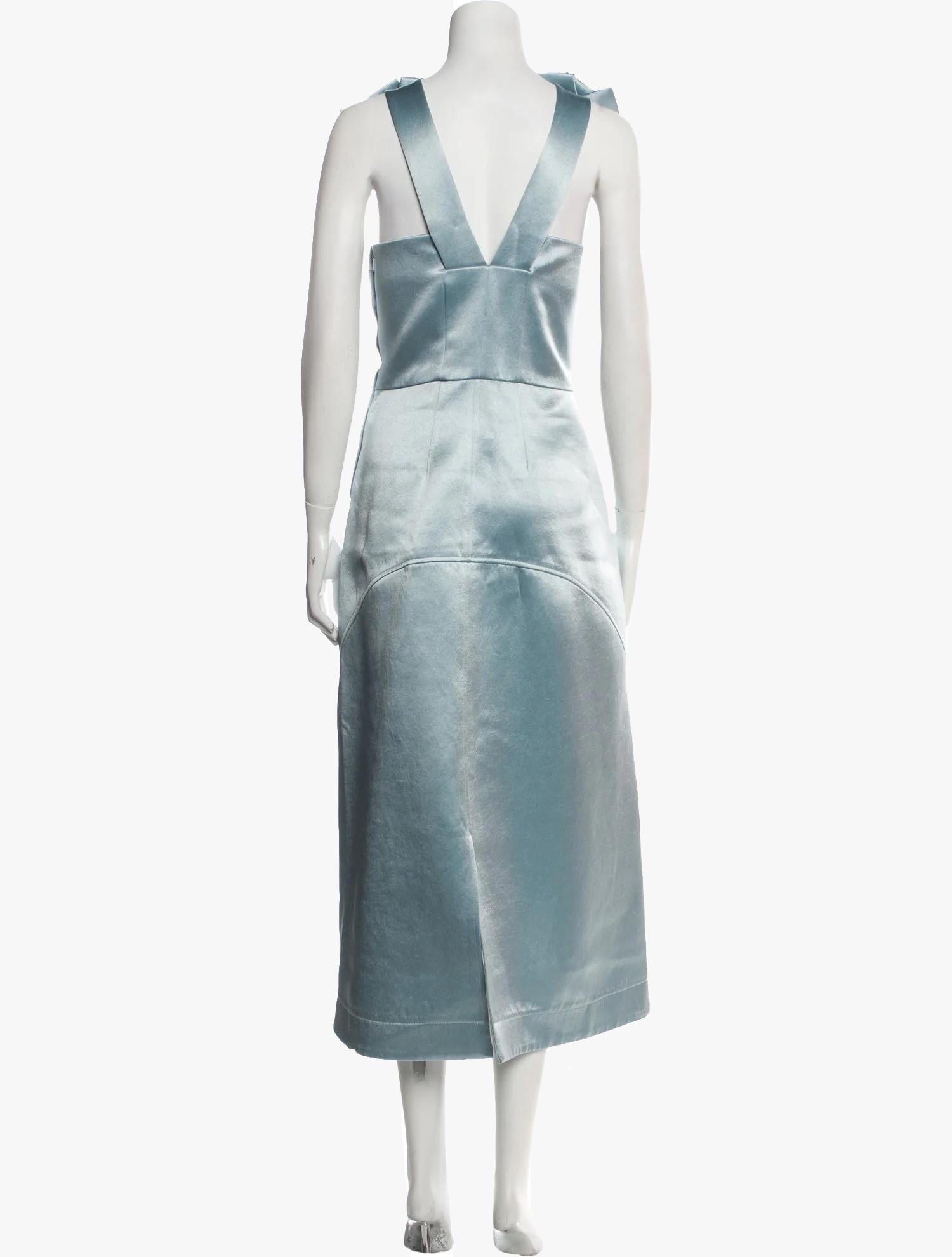 Women's or Men's Jil Sander V-neck evening dress For Sale