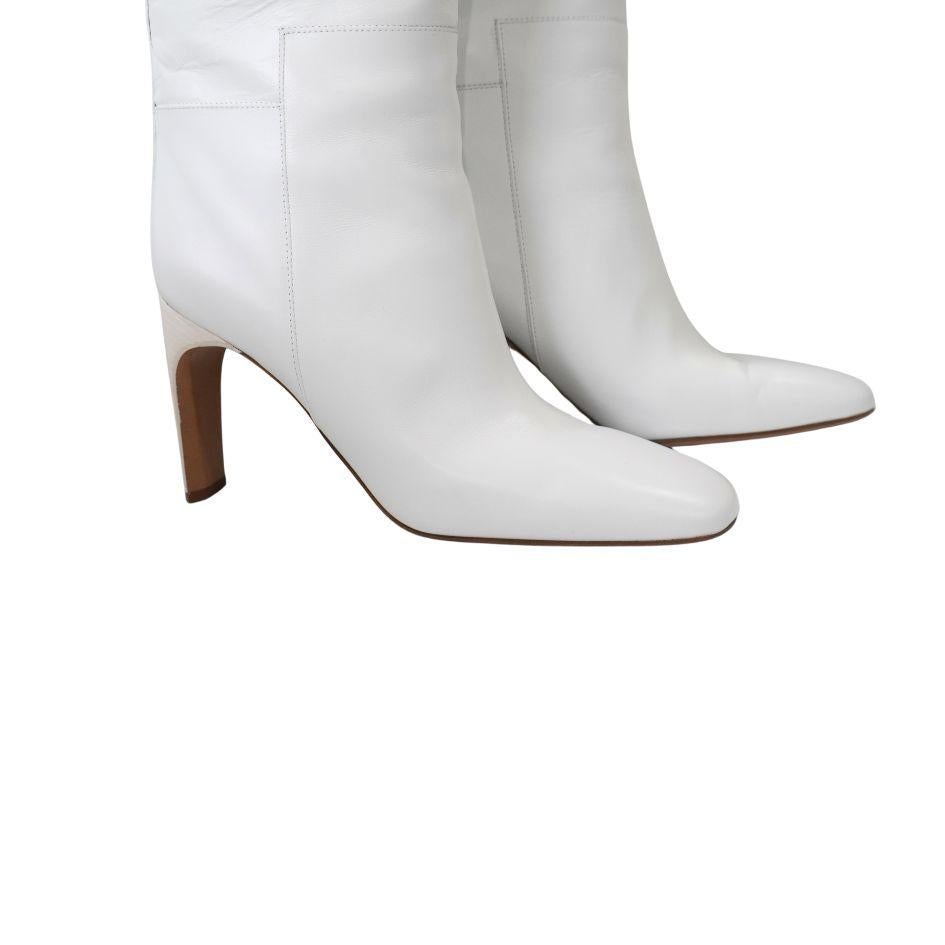Jil Sander Botas hasta la rodilla de piel de napa blanca 41 en Excelente estado para la venta en Beverly Hills, CA