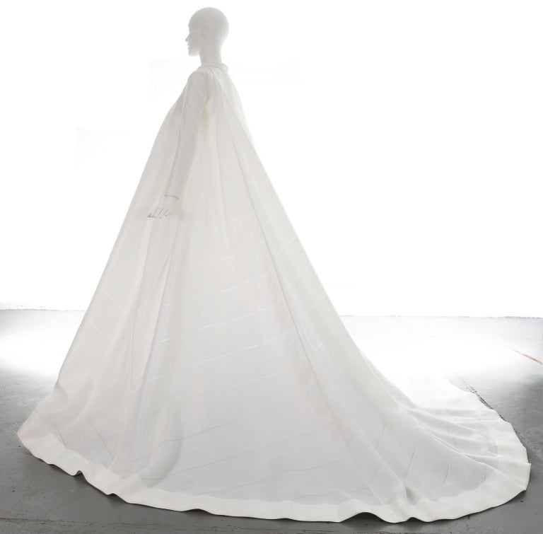 Jil Sander white organza wedding dress at 1stDibs | jil sander wedding dress,  jil sander 2000 wedding dress, 2000 jil sander wedding dress