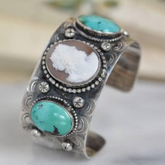 Jill Garber, bracciale antico con cammeo di Zeus e turchese Kingman in sterling