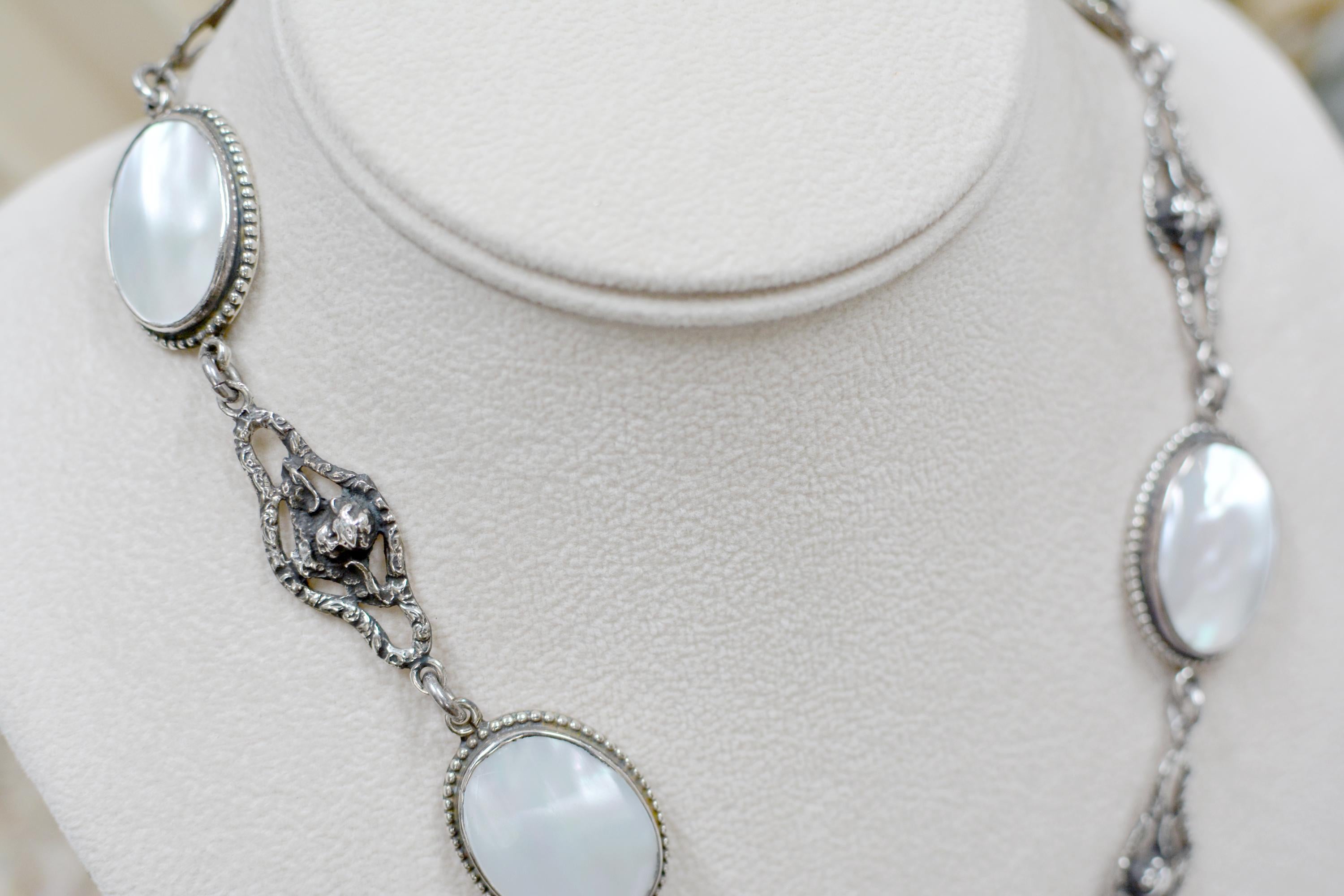 Jill Garber Antike Saint Mary Kamee Engel Tropfen-Halskette mit Perlmutt im Angebot 4