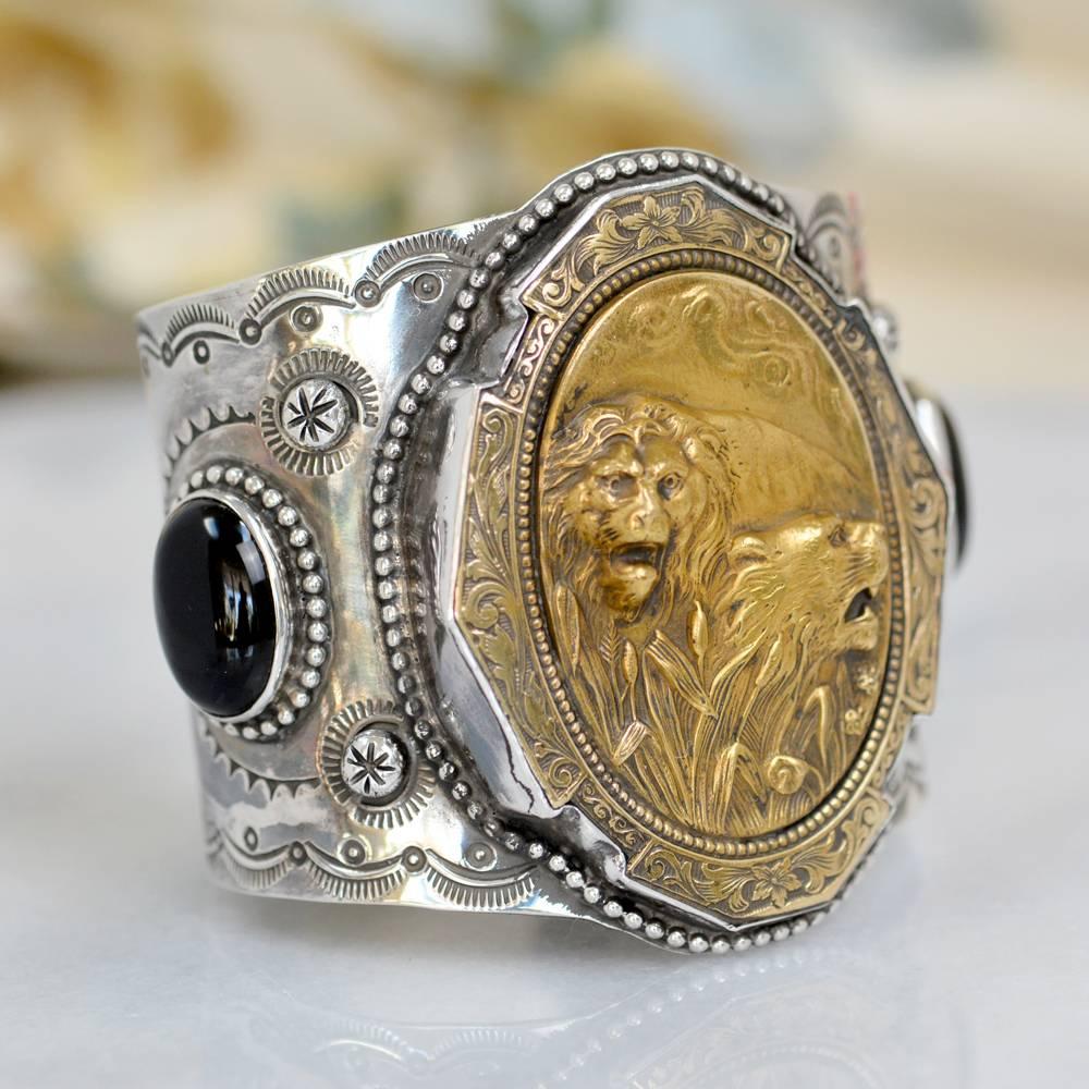 Jill Garber Art Nouveau Lion with Lioness and Black Onyx Sterling Cuff Bracelet In Excellent Condition In Saginaw, MI