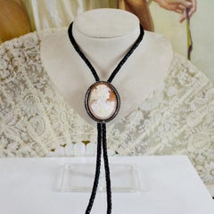 Jill Garber Bolo de camafeo de bacante del siglo XIX tallado a mano en plata de ley