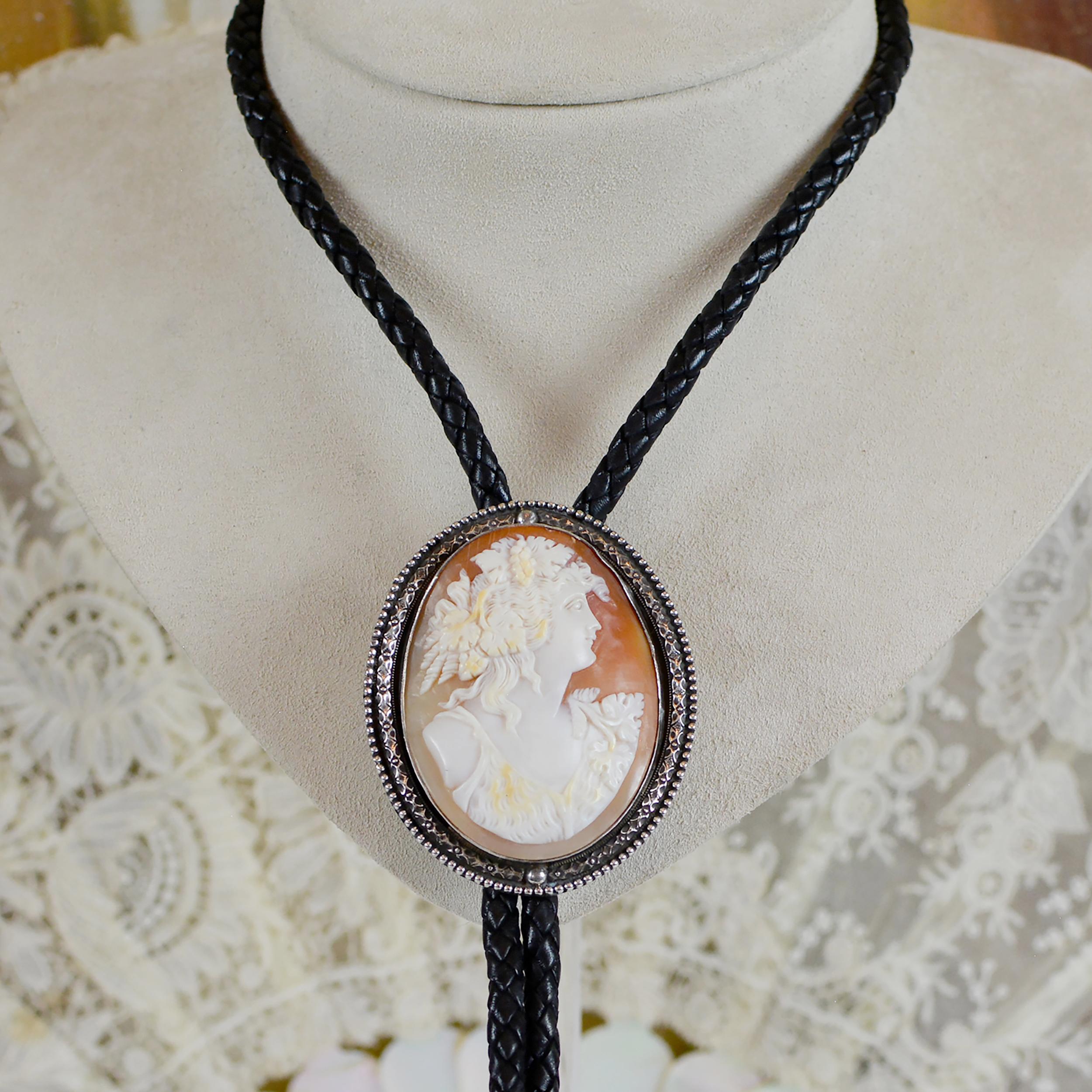 Jill Garber Baroque 19th Century Goddess Cameo Sterling Silver Bolo Tie Necklace In Excellent Condition For Sale In Saginaw, MI