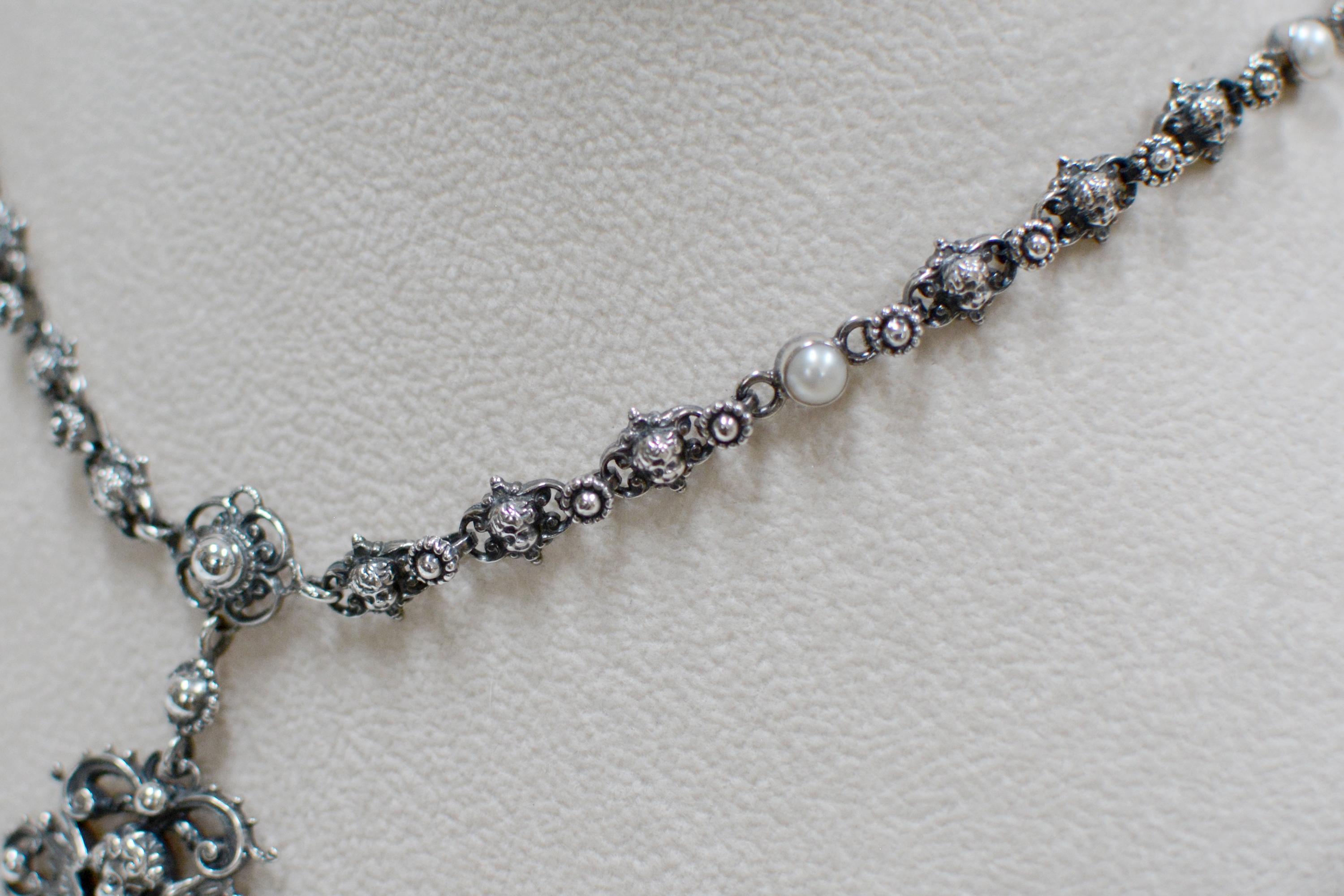 Jill Garber Barock Figurale Engelstropfen-Halskette aus Sterlingsilber mit Perlen im Angebot 3