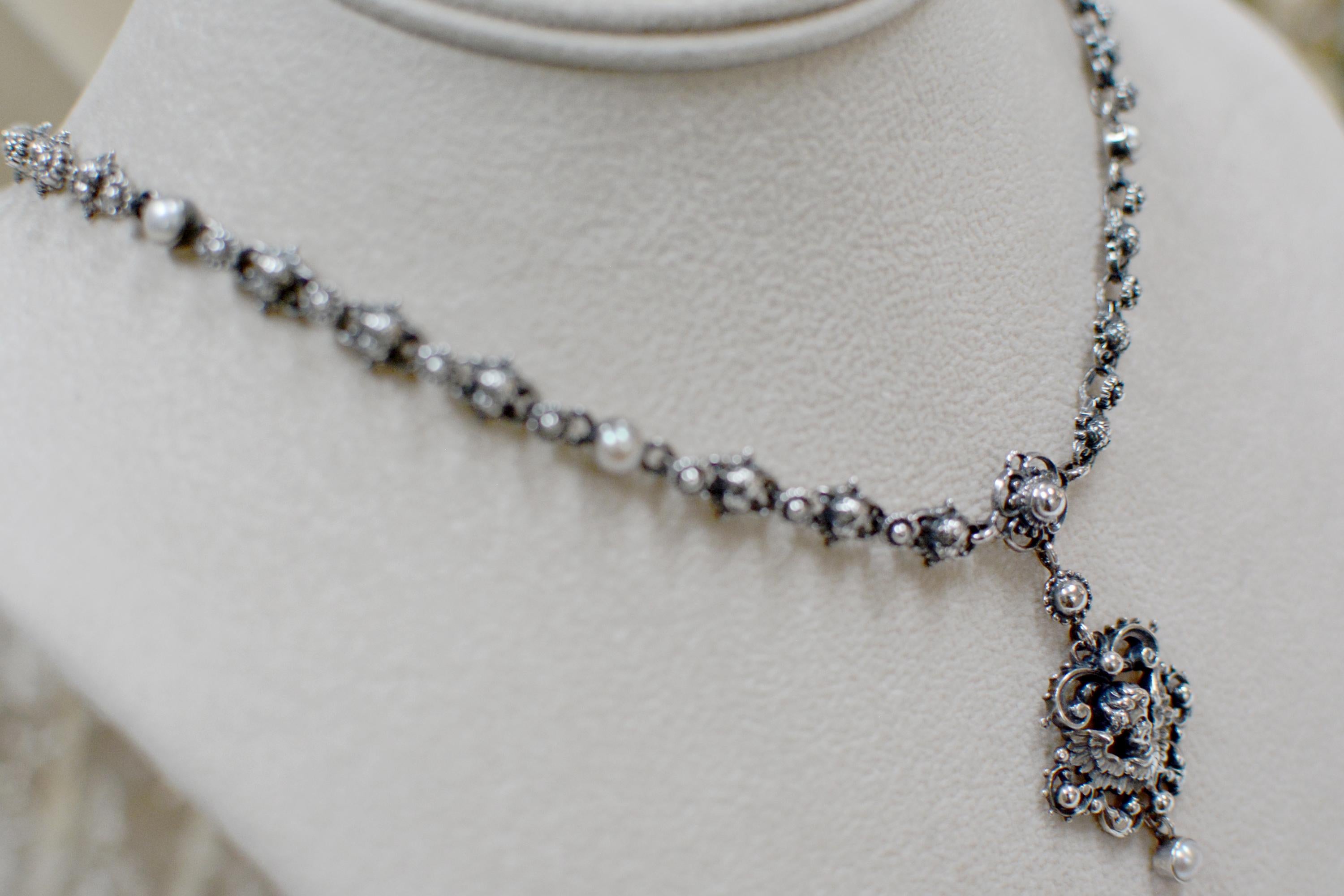Jill Garber Barock Figurale Engelstropfen-Halskette aus Sterlingsilber mit Perlen im Angebot 4