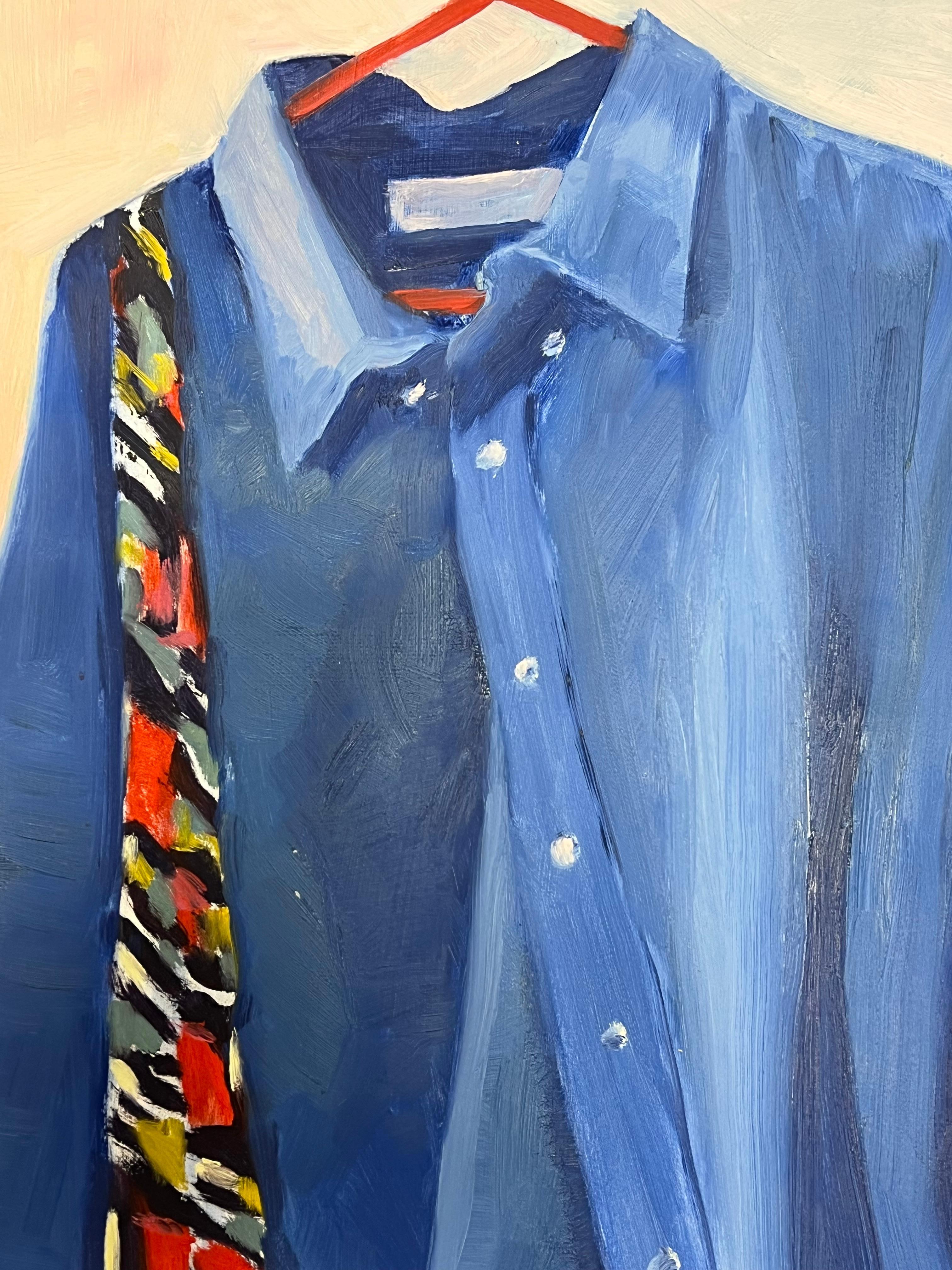 Chemise en denim bleue suspendue à un cintre rouge avec une écharpe à motifs audacieux - Bleu Still-Life Painting par Jill Jackson