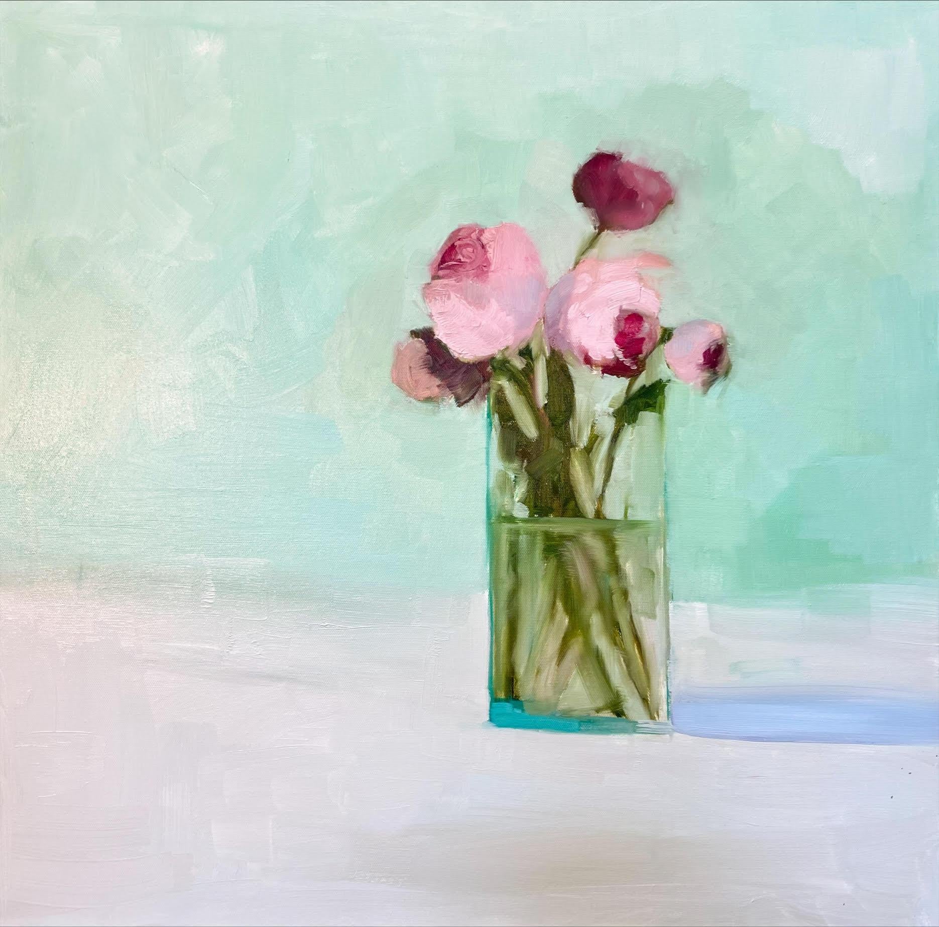 Jill Matthews Figurative Painting - "Pink Garden Roses" Oil painting of pink and red roses in a glass vase. 