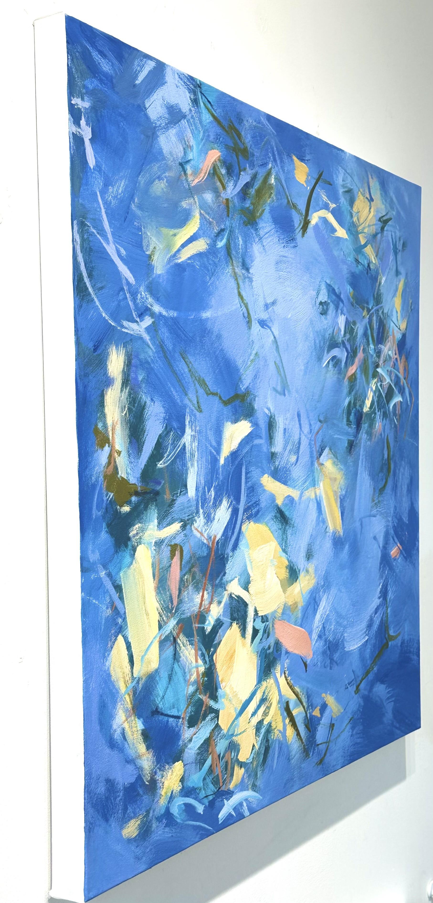Summer in Provence è un quadro astratto pieno di blu, bianco e giallo dell'artista australiana Jill Morton.  Le dimensioni sono 30 x 30, acrilico e olio su tela.  Attualmente non è incorniciato, ma può essere incorniciato con una cornice