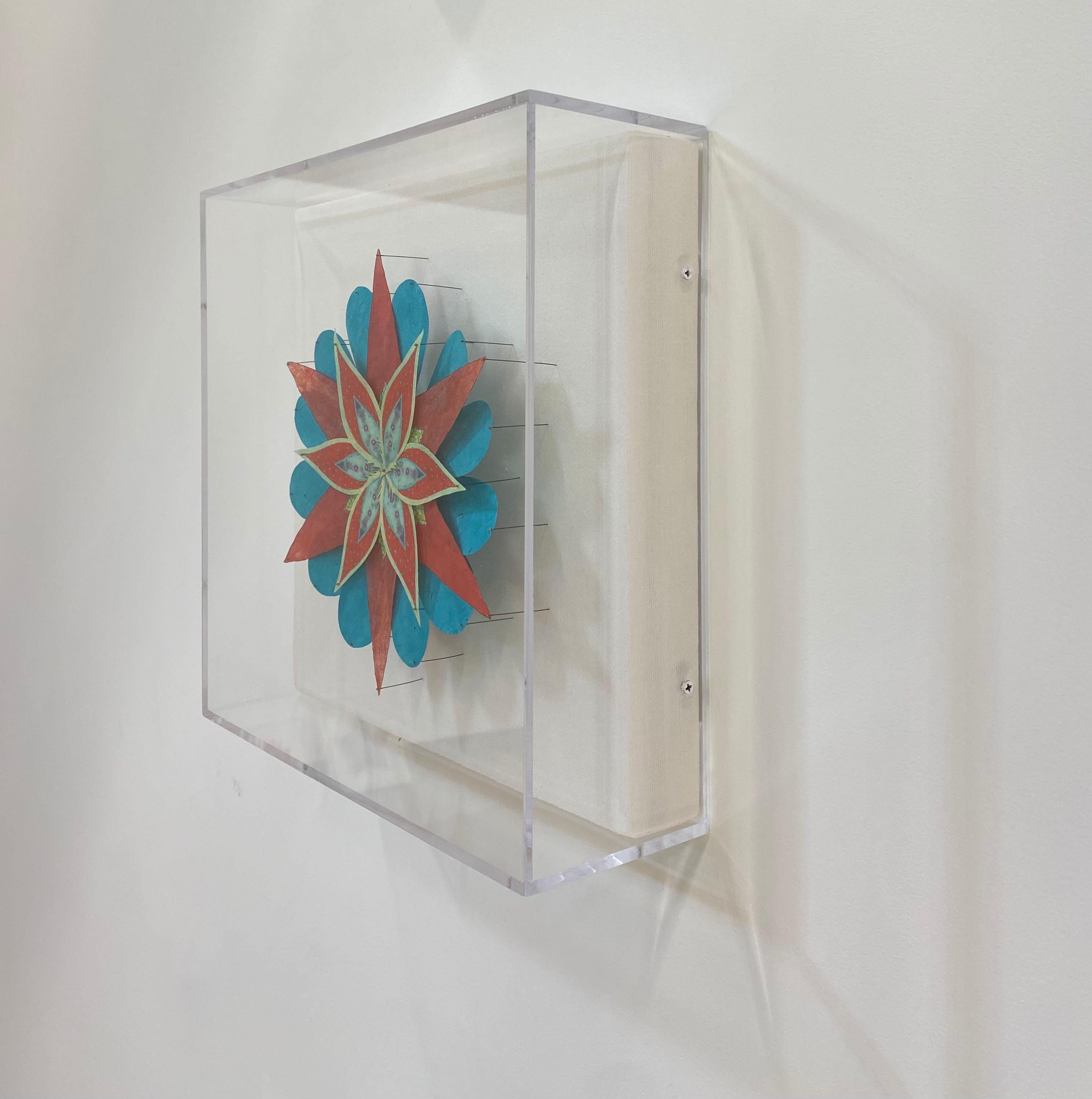 Fanfare Star - Botanical Paper Sculpture Bright Teal Blue Red Flower, 2021 en vente 9
