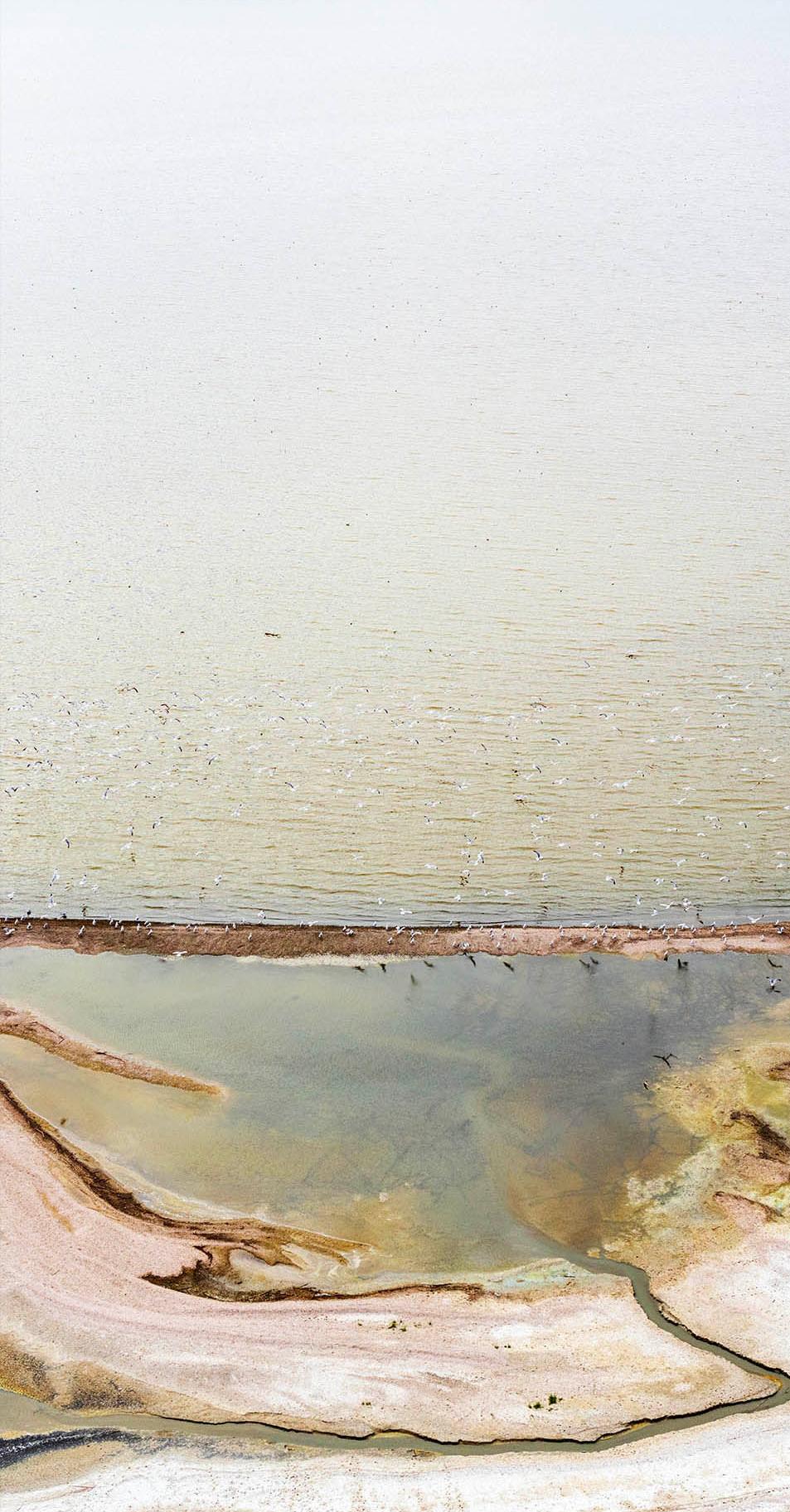 Ohne Titel 2222. Triptychon. Landschaftsfotografie in limitierter Auflage in Farbe (Moderne), Photograph, von Jill Peters