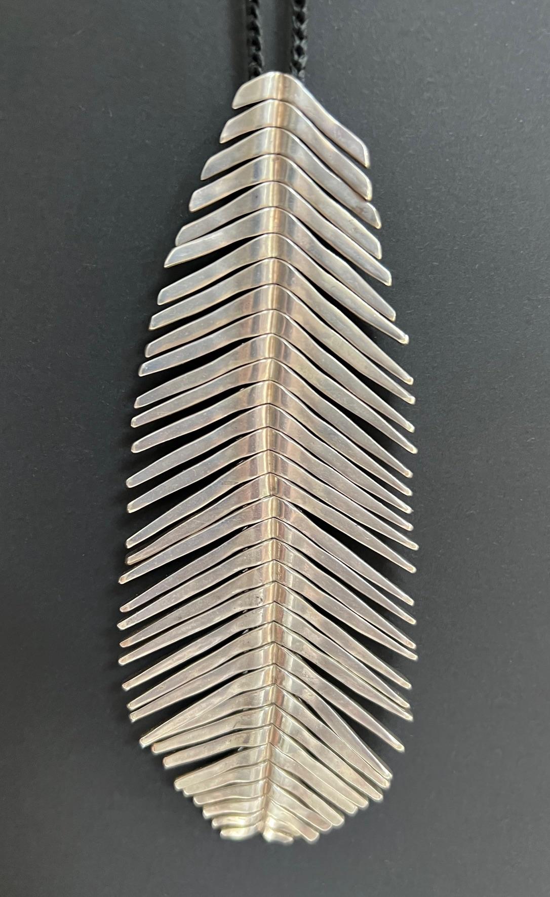 Rare Fly Necklace By Jill Platner

5 3/4