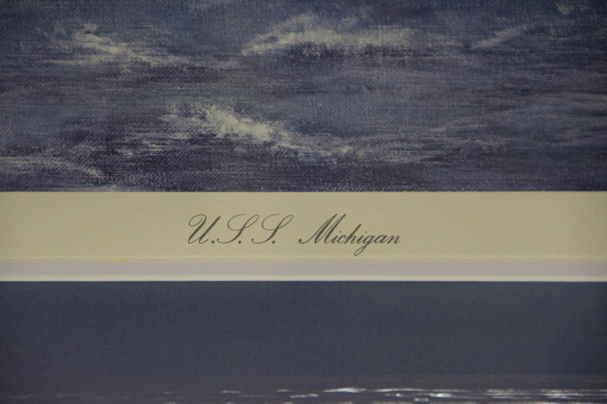 „U.S.S. Michigan“ von Jim Clary. Limitierte Auflage der Lithographie: 417/1776, signiert.  – Print von Jim Clary 