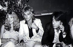 Dustin Hoffman, Rod Stuart, and Alana Stuart at Studio 54 Fine Art Print