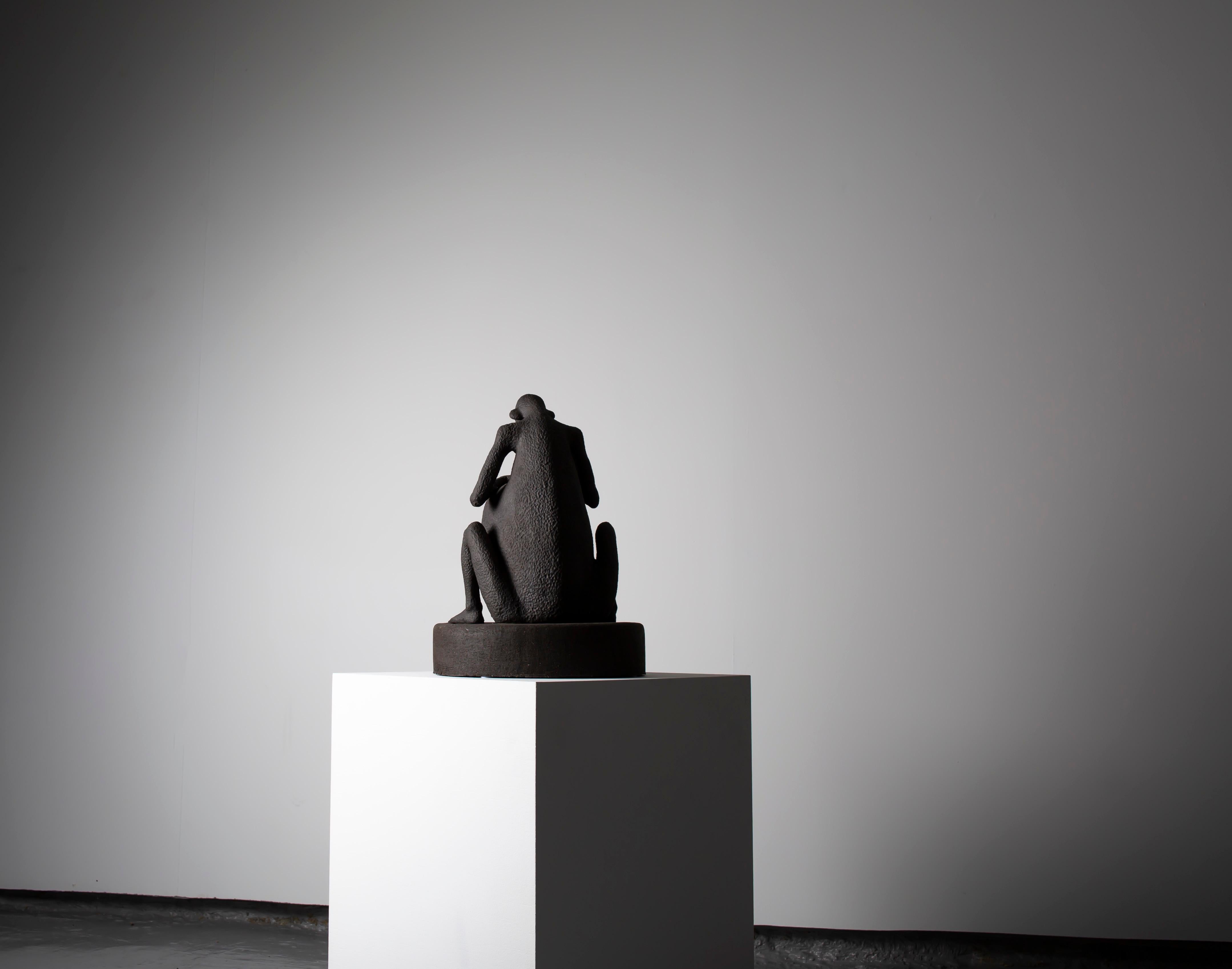 «Heads Up» Figurative Sculpture by Norwegian artist Jim Darbu 4