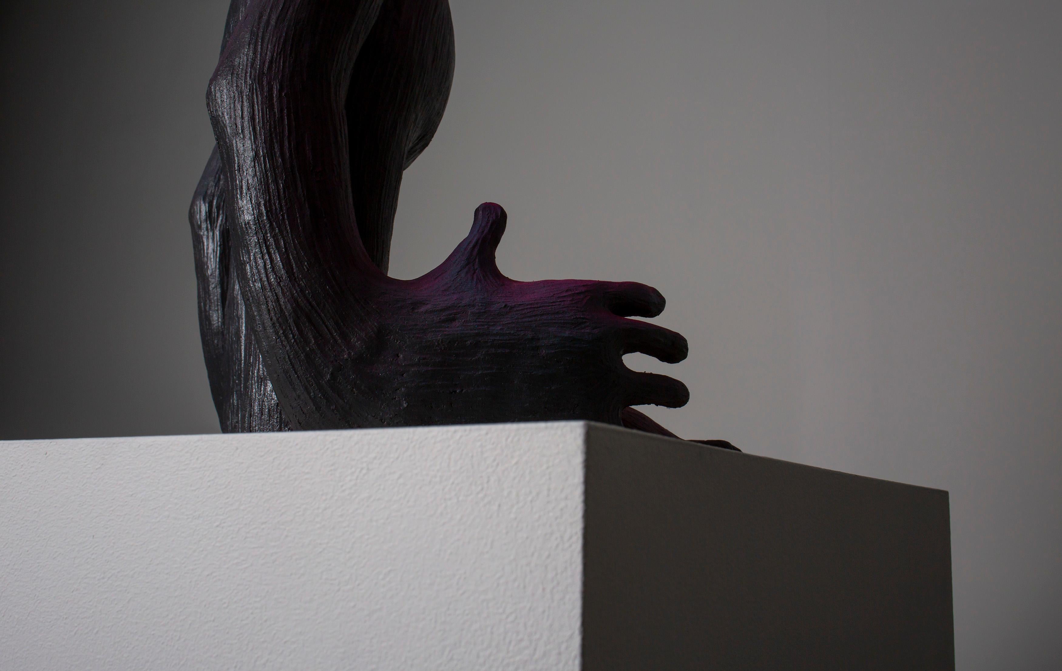 «Howl» Figurative Sculpture by Norwegian artist Jim Darbu 9