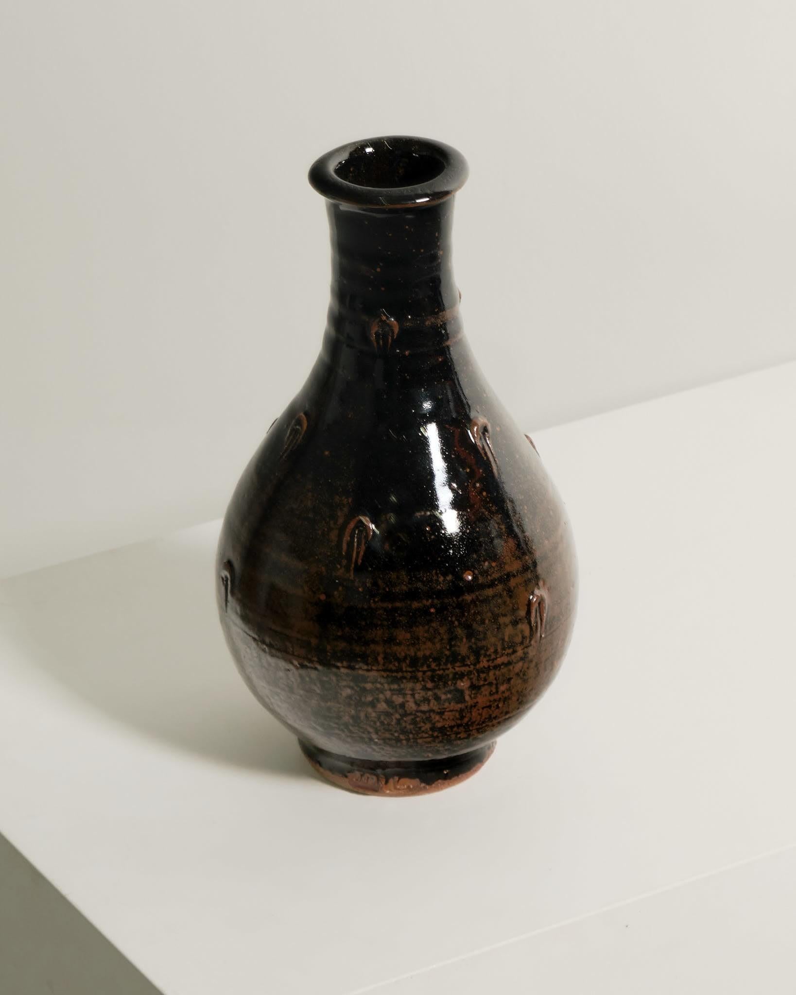 Glaçage du grès de Tenmoku et de Kaki 
H29 cm 