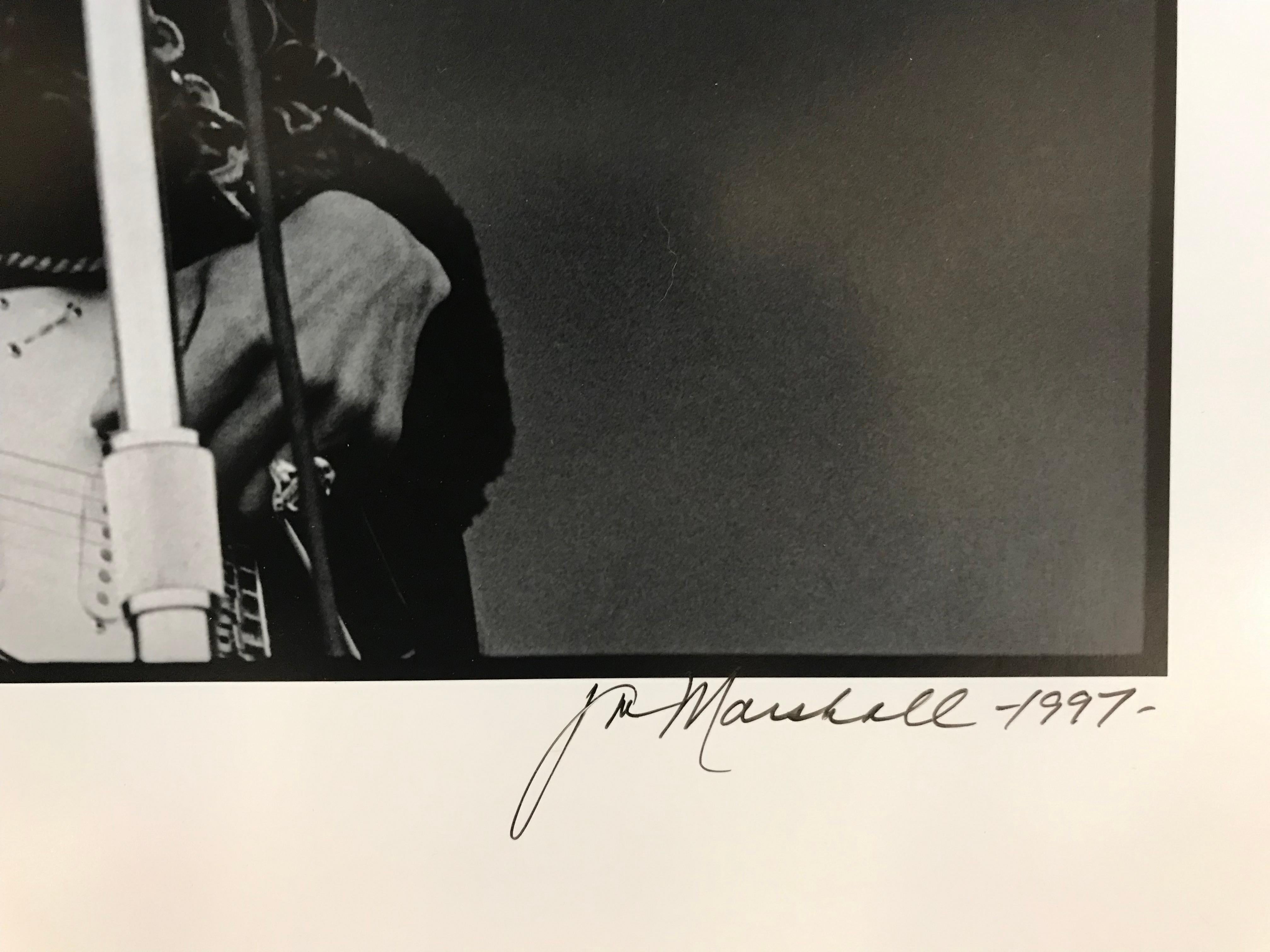 „Smile“ von Jimi Hendrix – Photograph von Jim Marshall