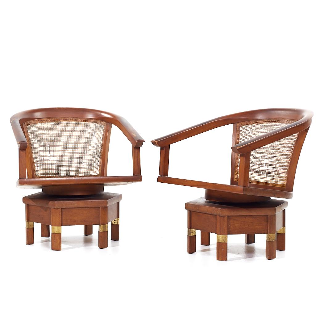 Mid-Century Modern Jim Peed for Hickory Model 5105 Mid Century Mahogany Swivel Chairs - Pair For Sale