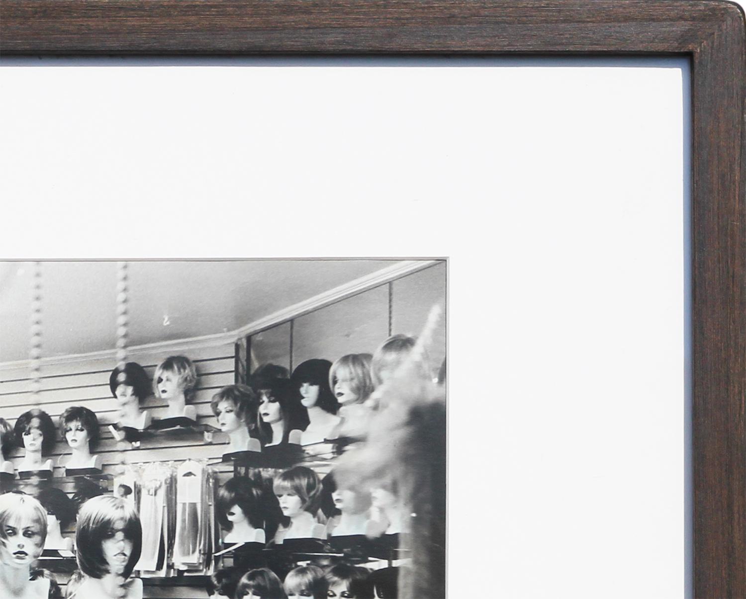 Photographie contemporaine de nature morte en noir et blanc d'une boutique de jonc en vente 1