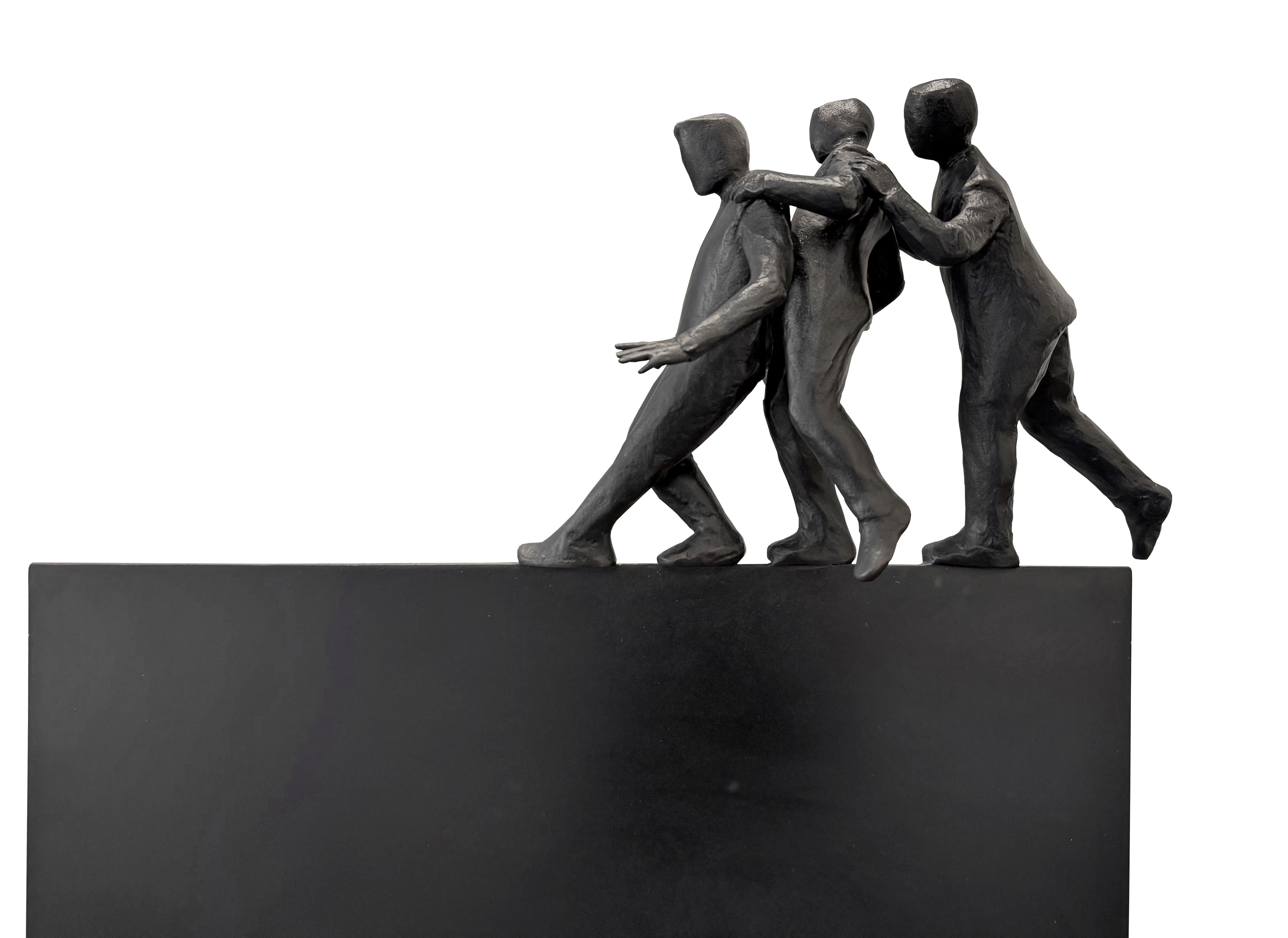 Hold the Line - Contemporary Sculpture by Jim Rennert