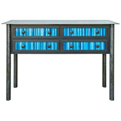Jim Rose Steel Furniture - Armadio per trapunte a quattro cassetti Gee's Bend Blue Strip