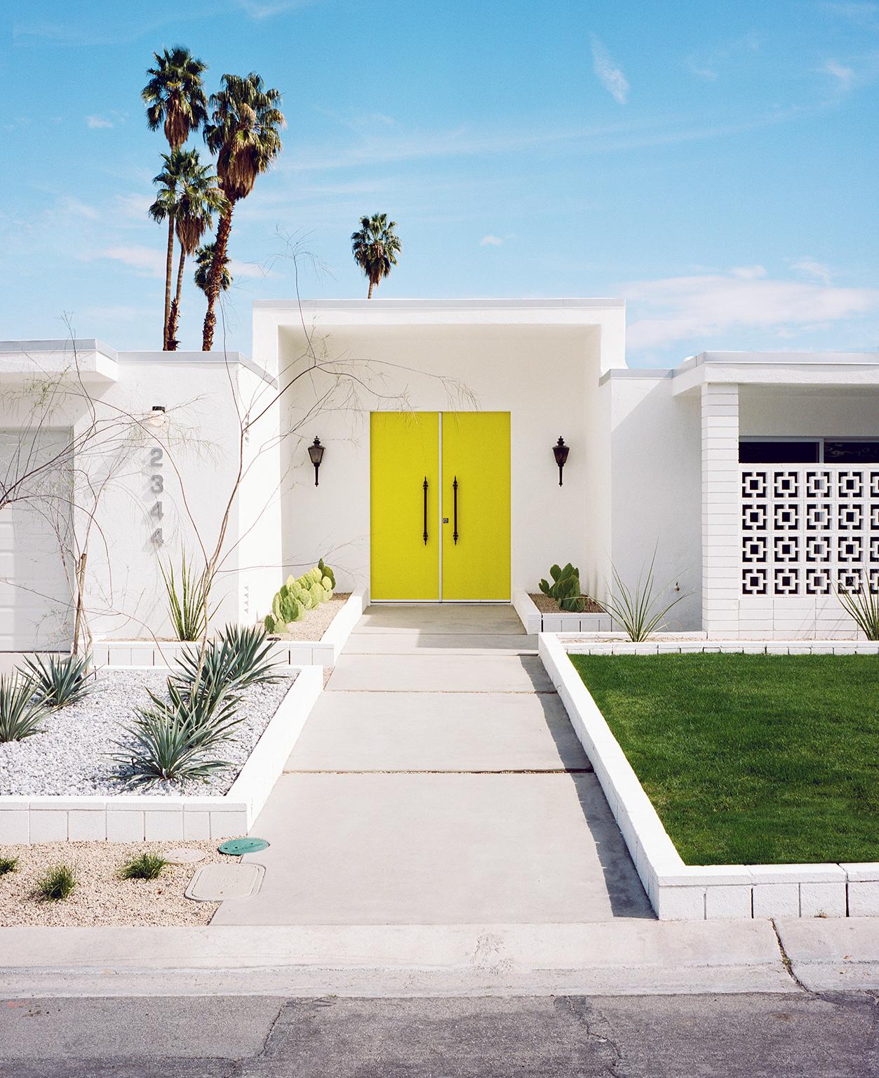 Yellow Door, Palm Springs, CA., 2017. Dye Piment Druck. 24