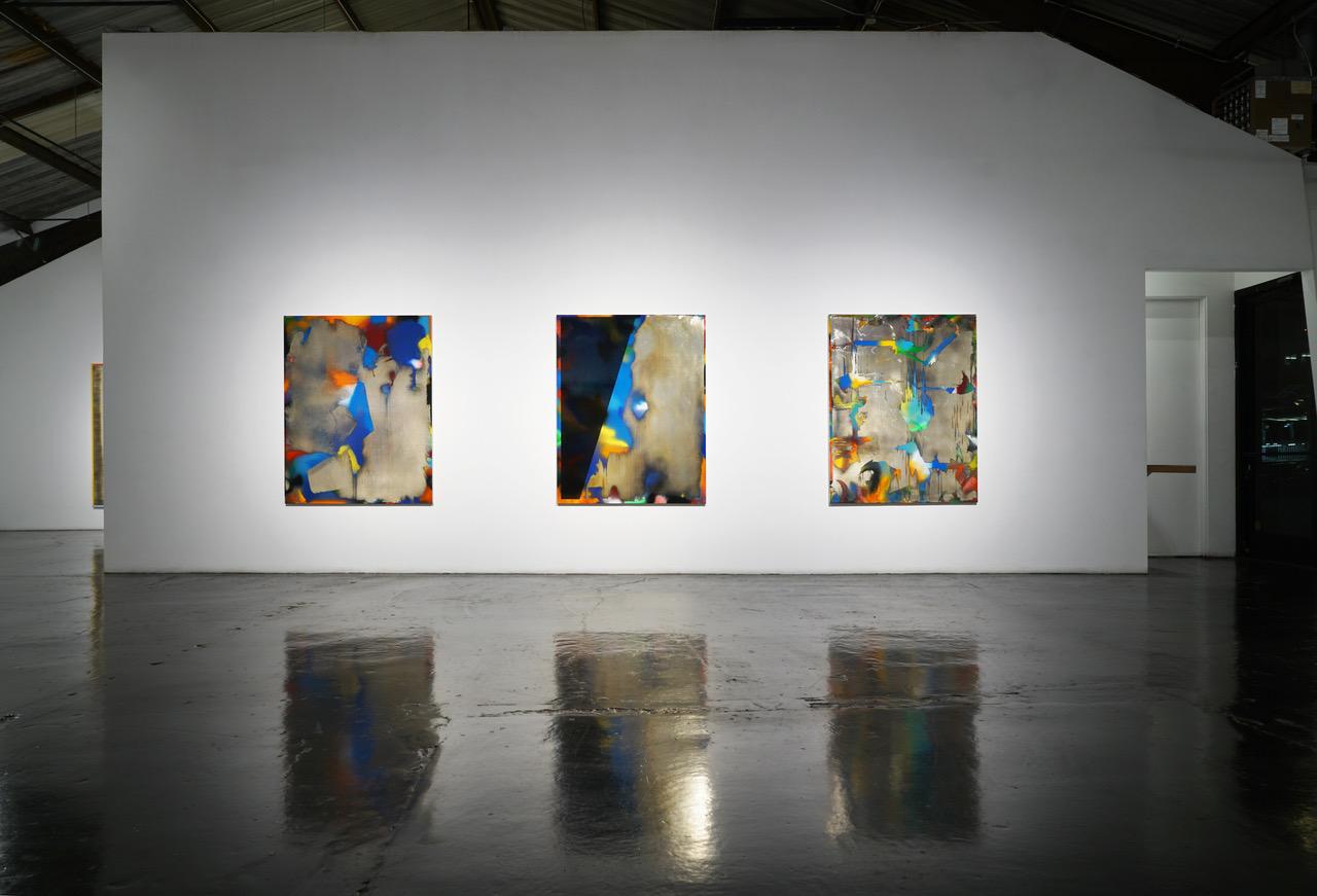 Il miraggio di Bell - Abstract Painting Argento di Jimi Gleason