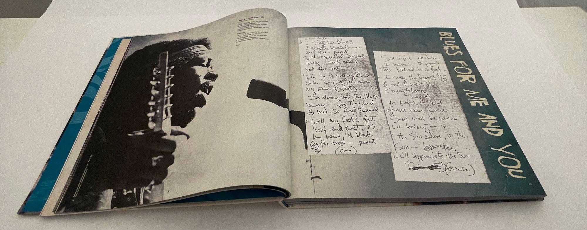 XXIe siècle et contemporain Jimi Hendrix The Ultimate Lyric Book de Janie Hendrix en vente