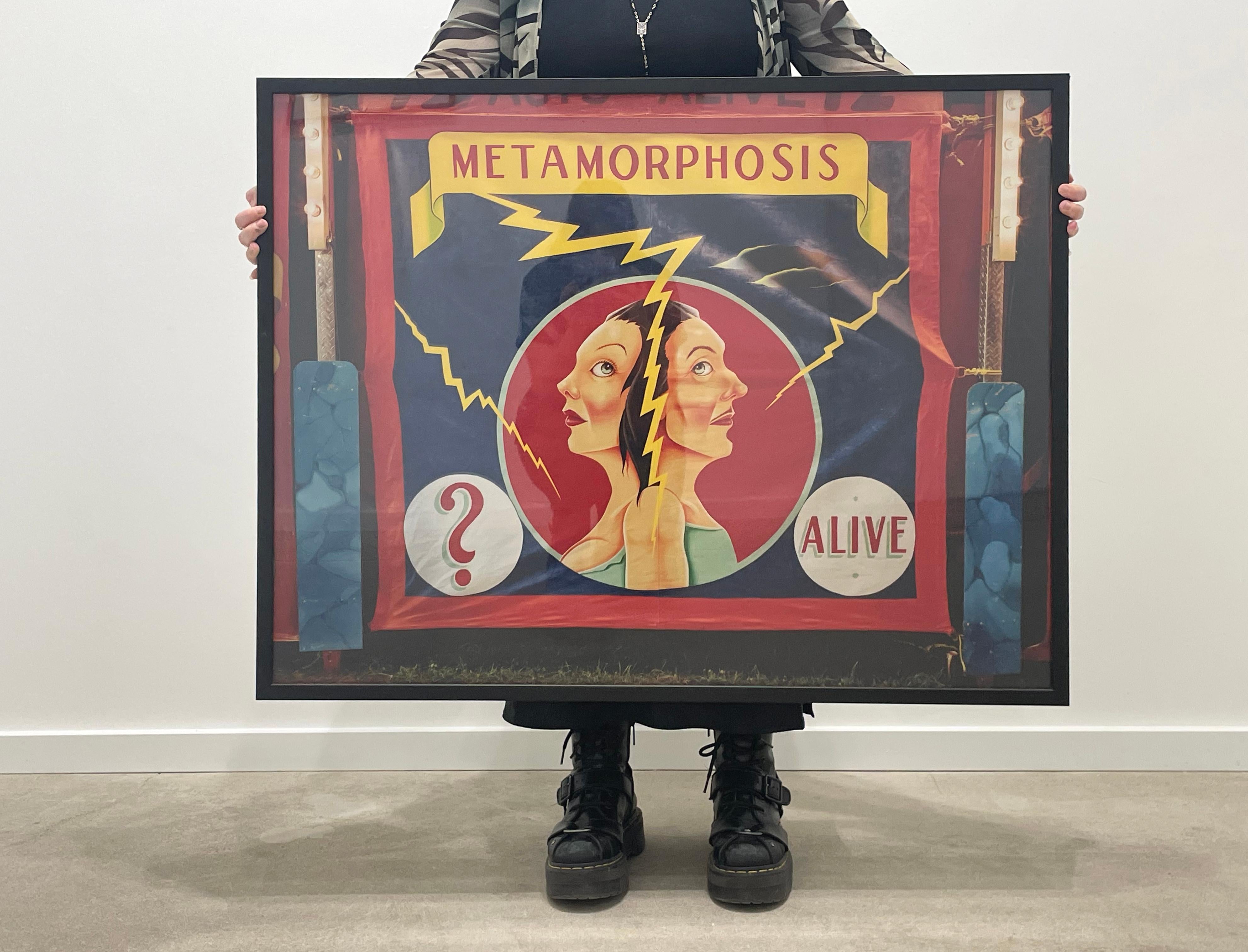 Metamorphosis Banner, Pennsylvania; Aus der Welt der Wunder – Farbfotografie – Photograph von Jimmy & Dena Katz