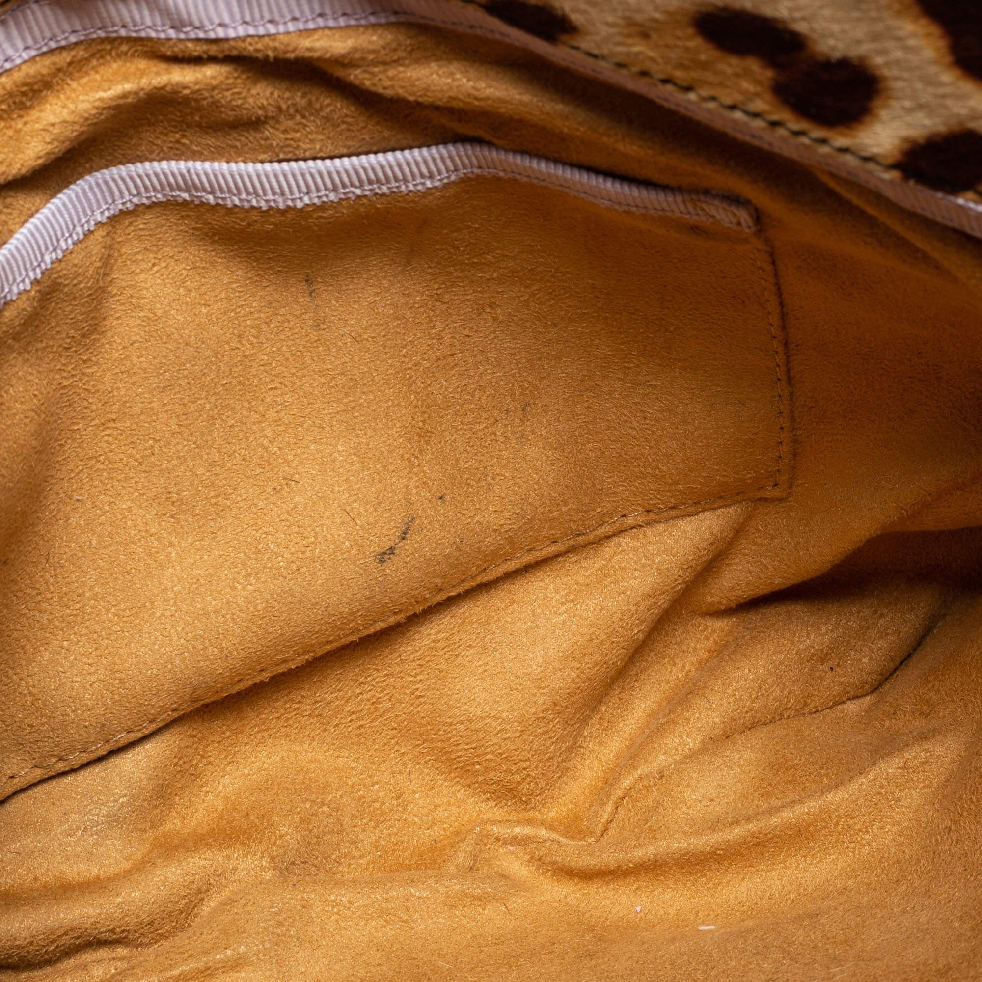 Jimmy Choo - Pochette Chandra en cuir de veau imprimé léopard beige/marron en vente 1